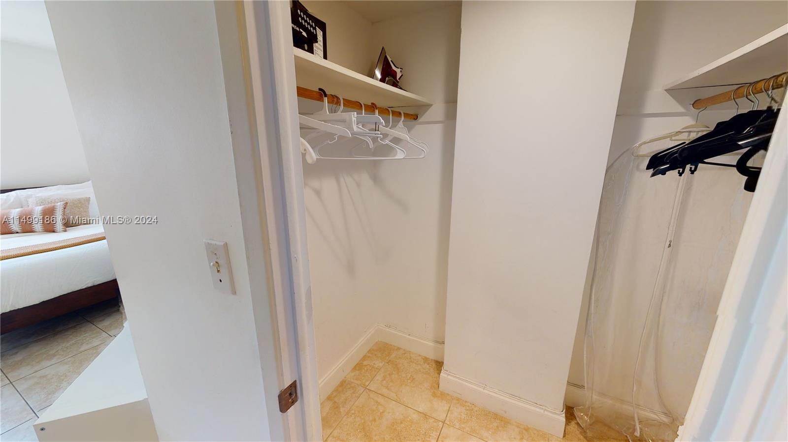 19370 Collins Ave 419, Sunny Isles Beach, Florida 33160, 1 Bedroom Bedrooms, ,1 BathroomBathrooms,Residential,For Sale,19370 Collins Ave 419,A11499186