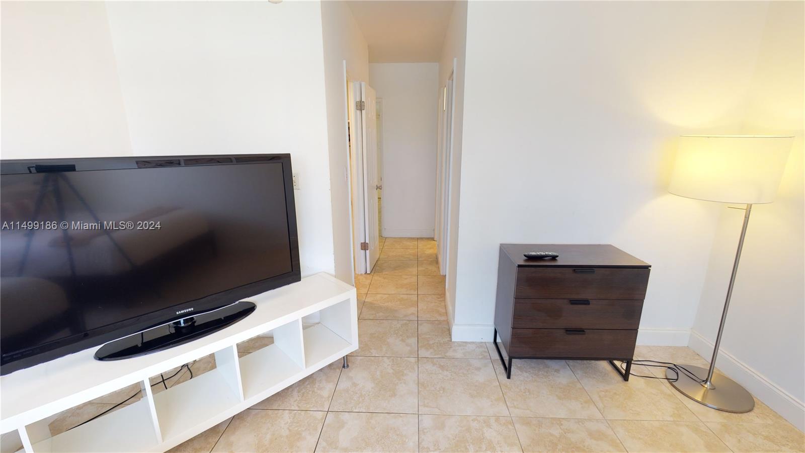 19370 Collins Ave 419, Sunny Isles Beach, Florida 33160, 1 Bedroom Bedrooms, ,1 BathroomBathrooms,Residential,For Sale,19370 Collins Ave 419,A11499186