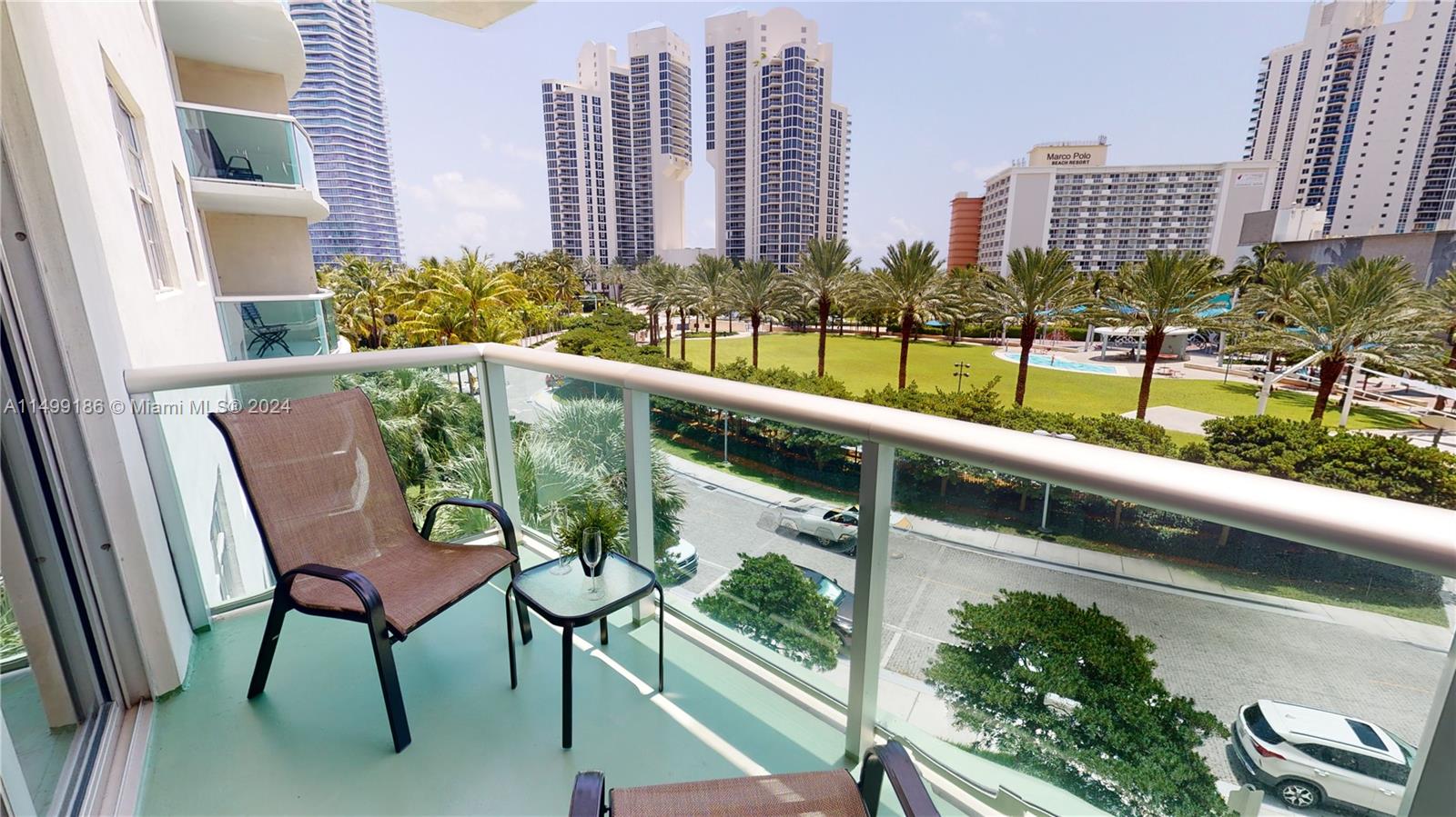 19370 Collins Ave 419, Sunny Isles Beach, Florida 33160, 1 Bedroom Bedrooms, ,1 BathroomBathrooms,Residential,For Sale,19370 Collins Ave 419,A11499186