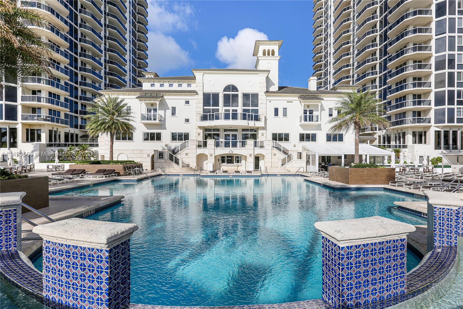 4775 COLLINS AV PH4104, Miami Beach, Florida 33140, 2 Bedrooms Bedrooms, ,2 BathroomsBathrooms,Residential,For Sale,4775 COLLINS AV PH4104,A11499660