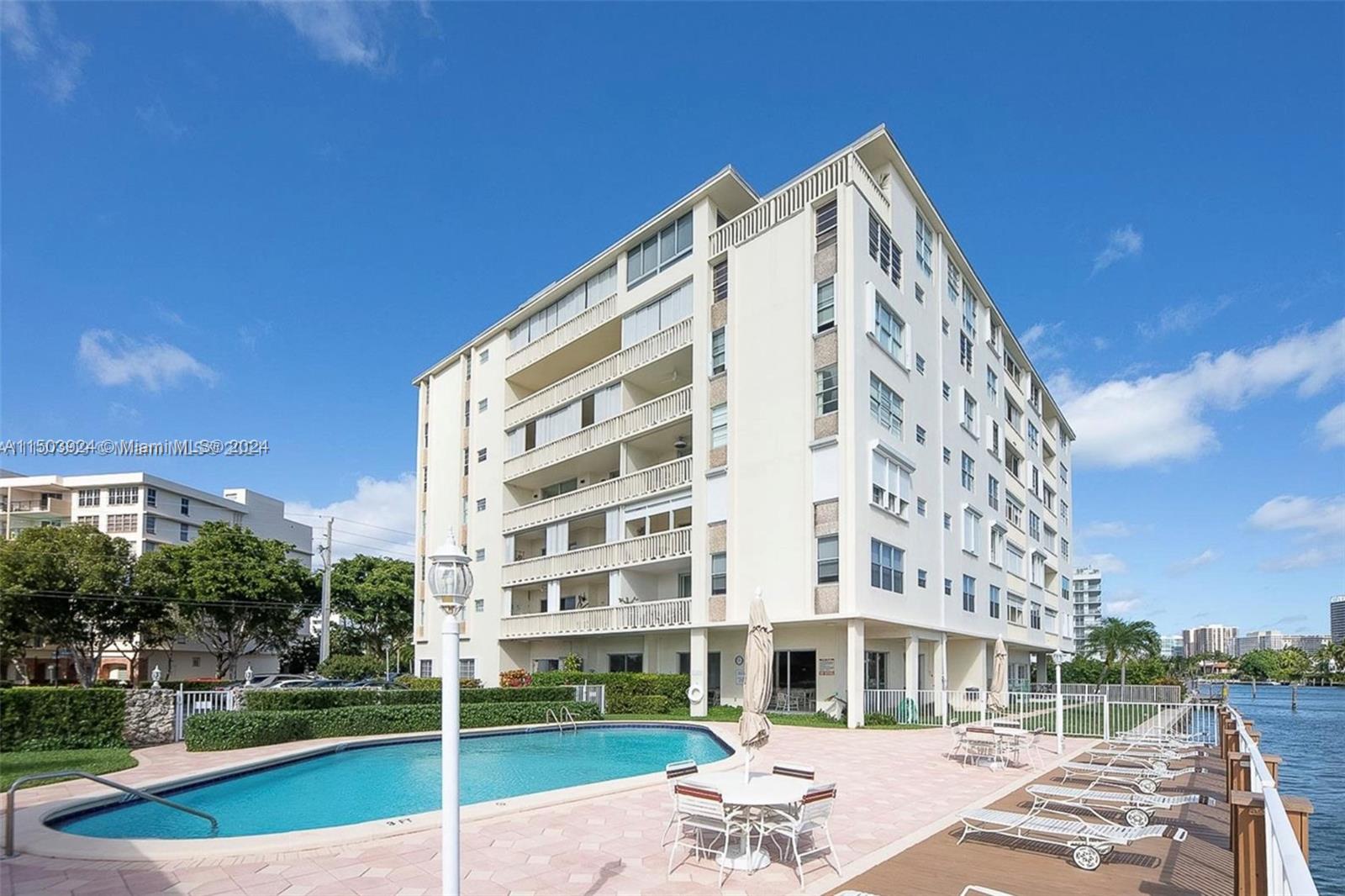9111 E Bay Harbor Dr 6A, Bay Harbor Islands, Florida 33154, 2 Bedrooms Bedrooms, ,2 BathroomsBathrooms,Residential,For Sale,9111 E Bay Harbor Dr 6A,A11503924