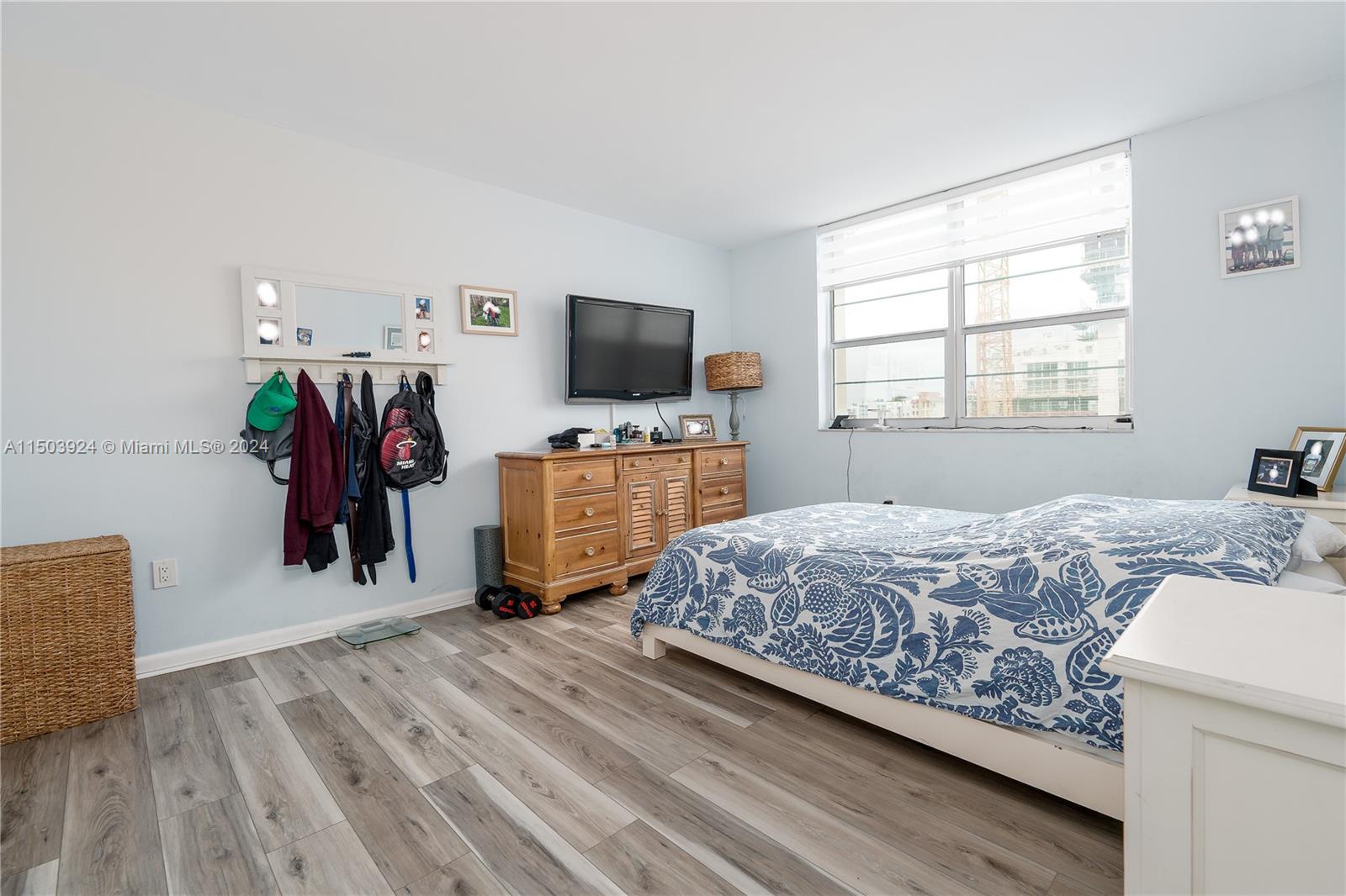 9111 E Bay Harbor Dr 6A, Bay Harbor Islands, Florida 33154, 2 Bedrooms Bedrooms, ,2 BathroomsBathrooms,Residential,For Sale,9111 E Bay Harbor Dr 6A,A11503924