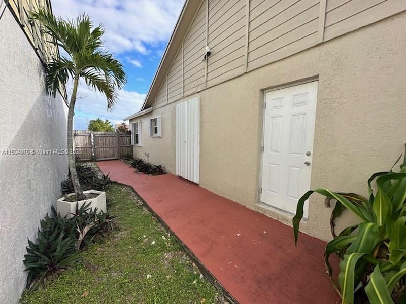 Photo 21 of 3210 NW 203 St in Miami Gardens - MLS A11504075
