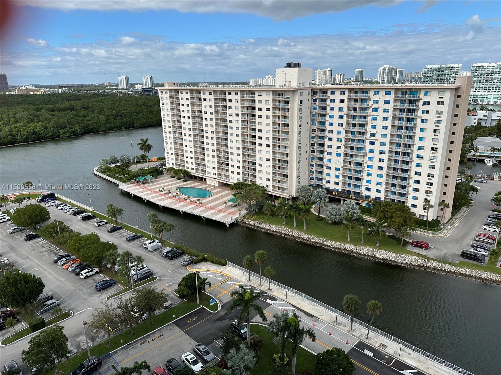 500 Bayview Dr 1725, Sunny Isles Beach, Florida 33160, 1 Bedroom Bedrooms, ,1 BathroomBathrooms,Residential,For Sale,500 Bayview Dr 1725,A11500558