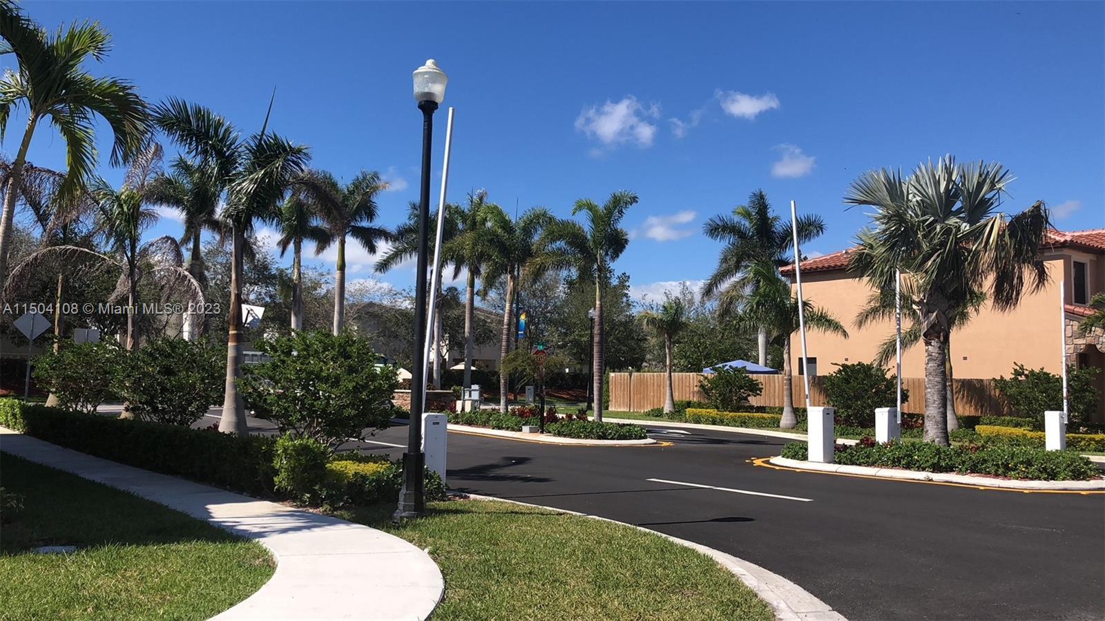 144 NE 37th Ter 144, Homestead, Florida 33033, 3 Bedrooms Bedrooms, ,2 BathroomsBathrooms,Residentiallease,For Rent,144 NE 37th Ter 144,A11504108