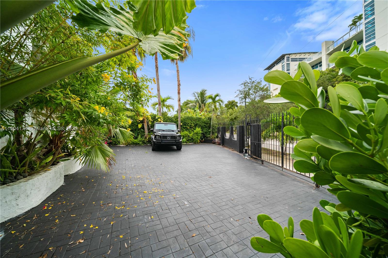 1061 NW North River Dr, Miami, Florida 33136, 9 Bedrooms Bedrooms, ,6 BathroomsBathrooms,Residentiallease,For Rent,1061 NW North River Dr,A11504174