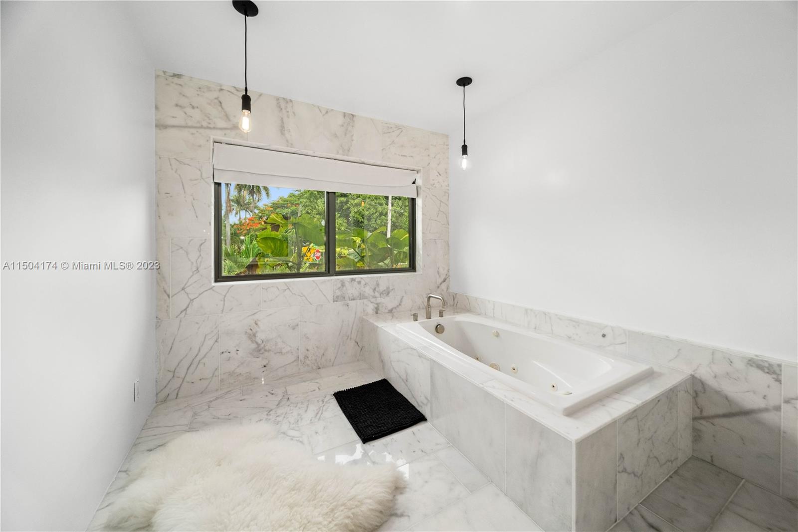 1061 NW North River Dr, Miami, Florida 33136, 9 Bedrooms Bedrooms, ,6 BathroomsBathrooms,Residentiallease,For Rent,1061 NW North River Dr,A11504174