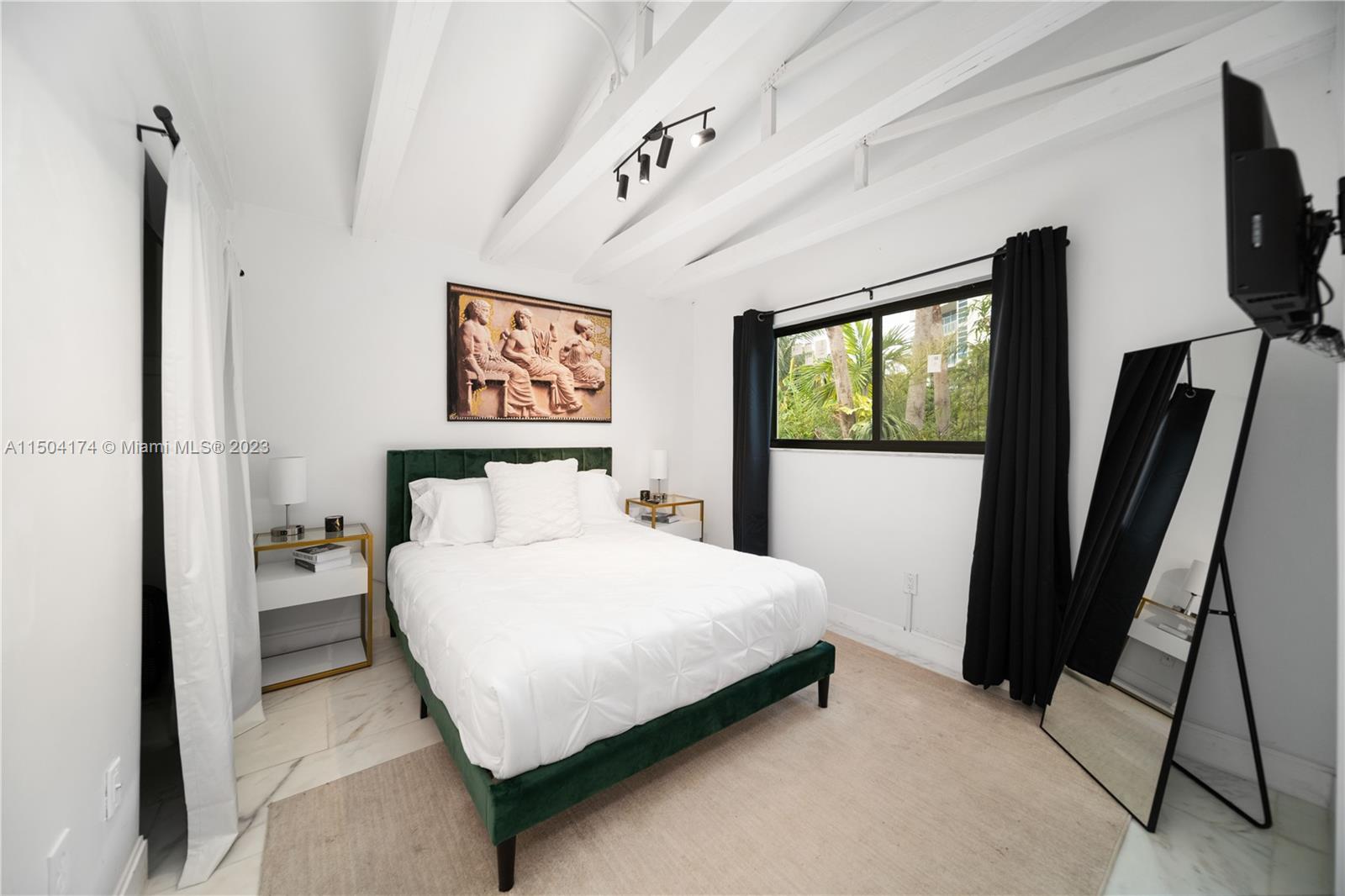 1061 NW North River Dr, Miami, Florida 33136, 9 Bedrooms Bedrooms, ,6 BathroomsBathrooms,Residentiallease,For Rent,1061 NW North River Dr,A11504174