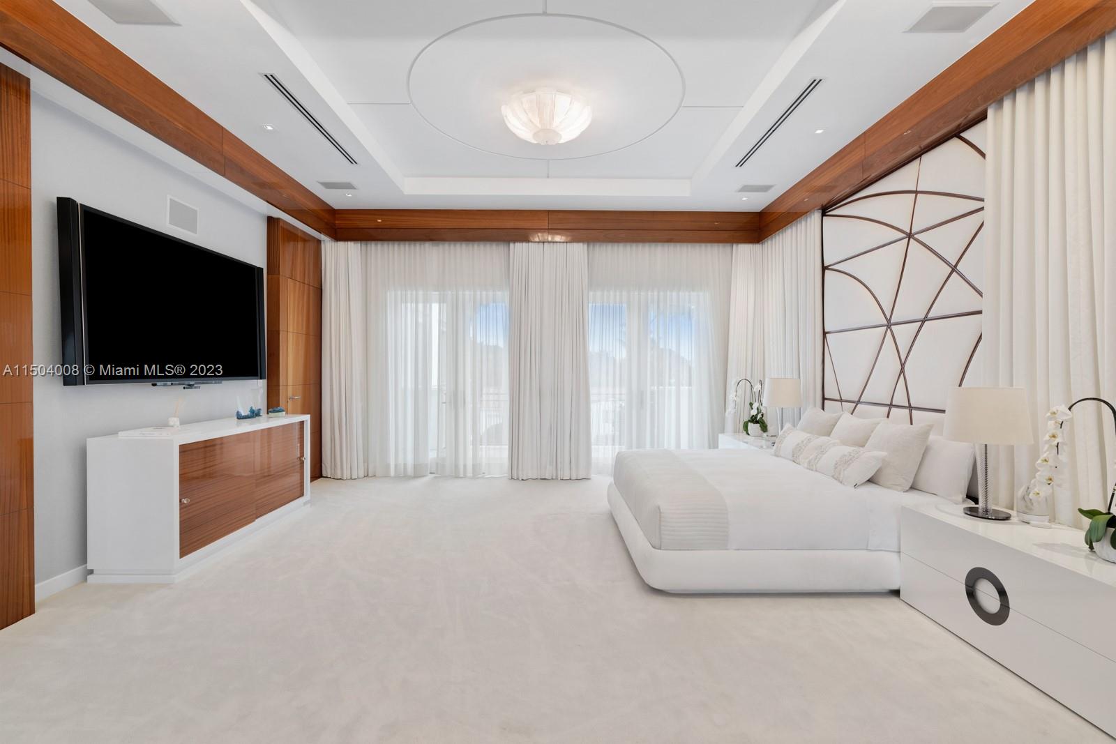 1470 Daytonia Rd, Miami Beach, Florida 33141, 7 Bedrooms Bedrooms, ,8 BathroomsBathrooms,Residential,For Sale,1470 Daytonia Rd,A11504008