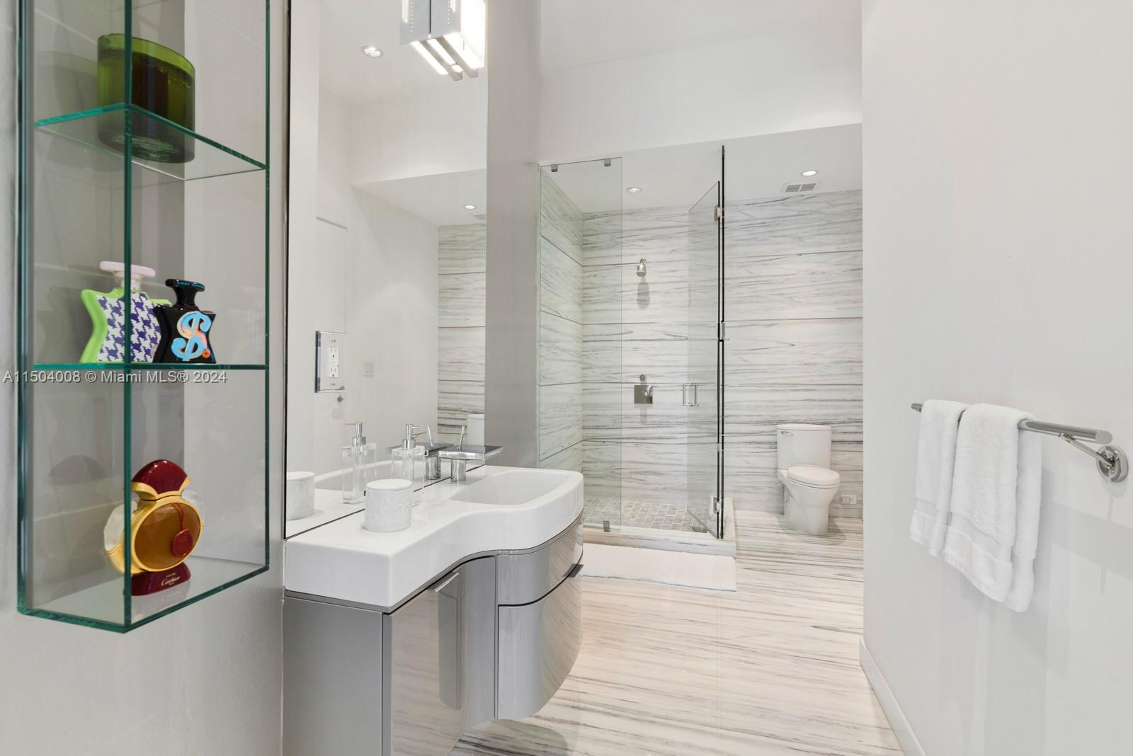 1470 Daytonia Rd, Miami Beach, Florida 33141, 7 Bedrooms Bedrooms, ,8 BathroomsBathrooms,Residential,For Sale,1470 Daytonia Rd,A11504008