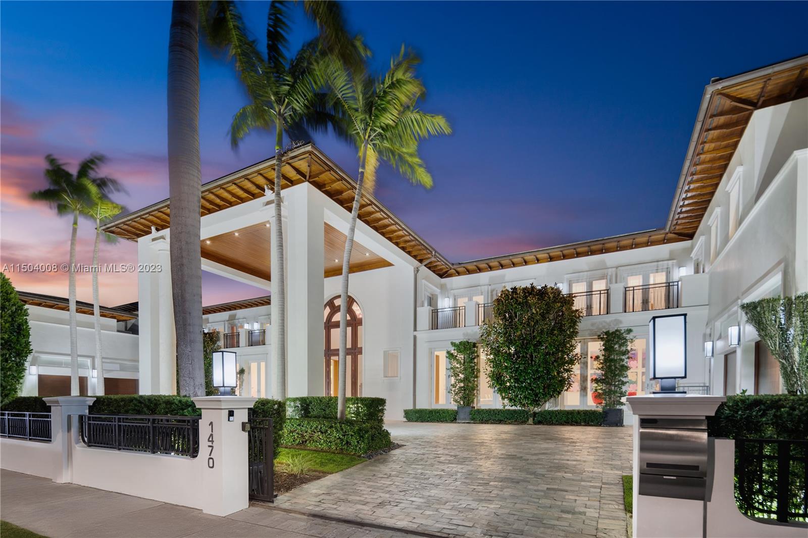 1470 Daytonia Rd, Miami Beach, Florida 33141, 7 Bedrooms Bedrooms, ,8 BathroomsBathrooms,Residential,For Sale,1470 Daytonia Rd,A11504008