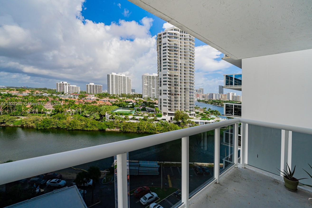 20515 E Country Club Dr 1048, Aventura, Florida 33180, 2 Bedrooms Bedrooms, ,2 BathroomsBathrooms,Residential,For Sale,20515 E Country Club Dr 1048,A11502262