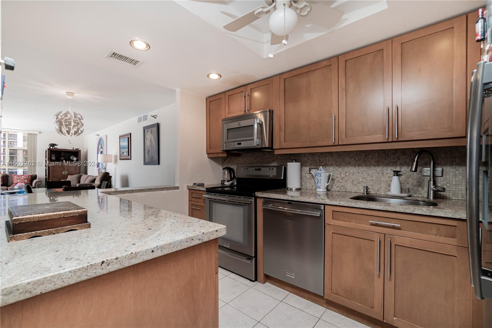 20515 E Country Club Dr 1048, Aventura, Florida 33180, 2 Bedrooms Bedrooms, ,2 BathroomsBathrooms,Residential,For Sale,20515 E Country Club Dr 1048,A11502262