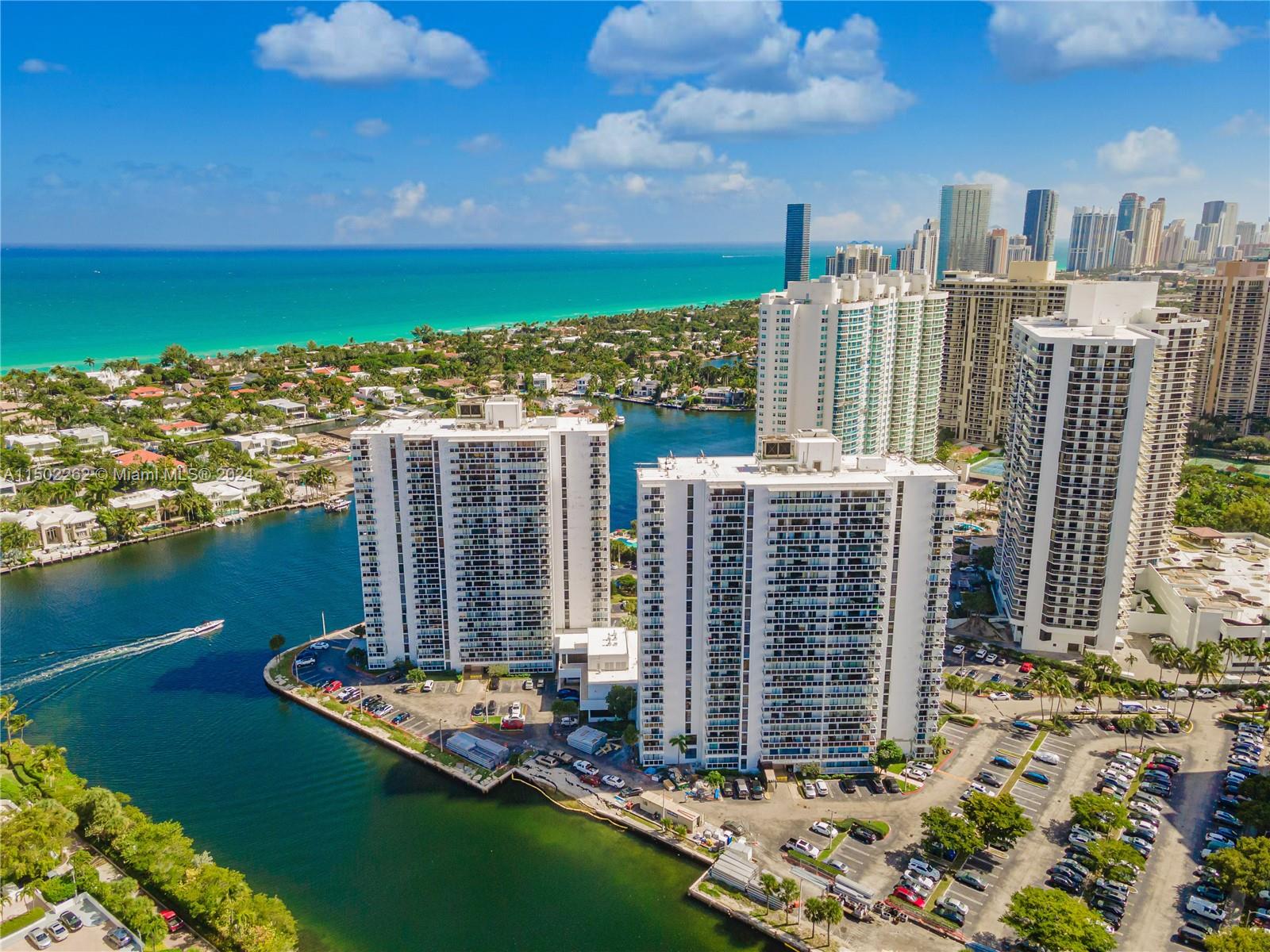 20515 E Country Club Dr 1048, Aventura, Florida 33180, 2 Bedrooms Bedrooms, ,2 BathroomsBathrooms,Residential,For Sale,20515 E Country Club Dr 1048,A11502262
