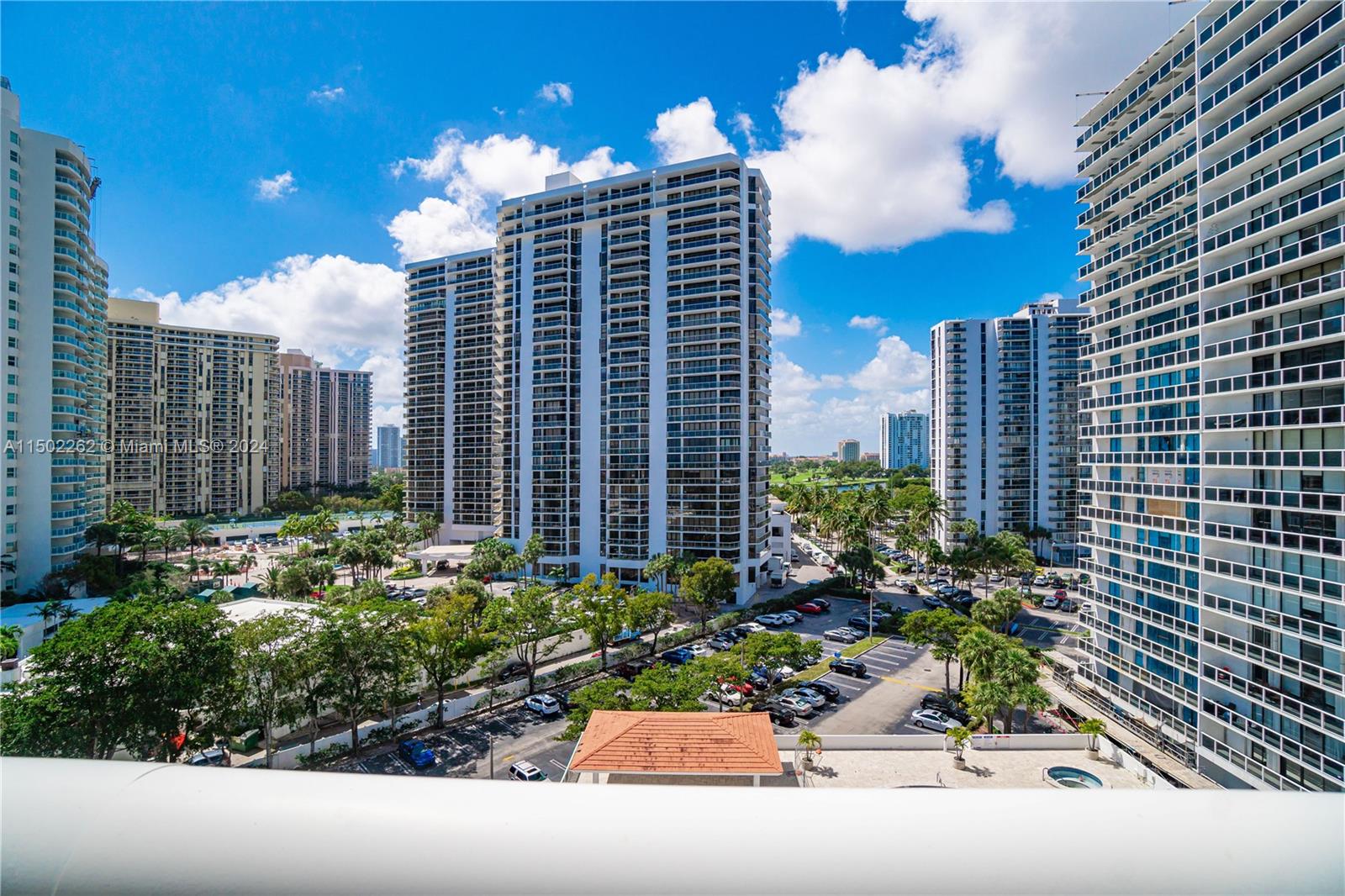 20515 E Country Club Dr 1048, Aventura, Florida 33180, 2 Bedrooms Bedrooms, ,2 BathroomsBathrooms,Residential,For Sale,20515 E Country Club Dr 1048,A11502262