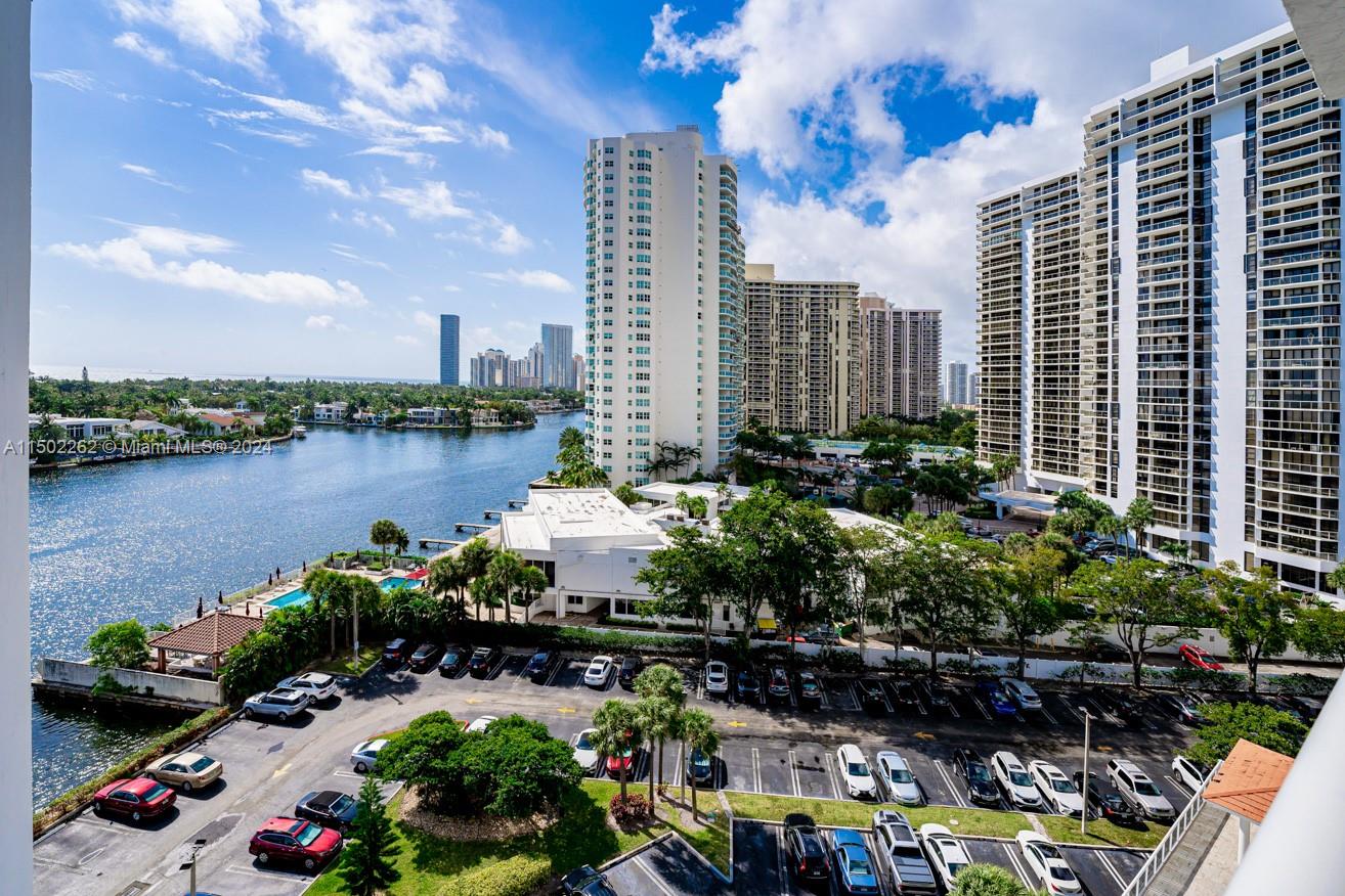 20515 E Country Club Dr 1048, Aventura, Florida 33180, 2 Bedrooms Bedrooms, ,2 BathroomsBathrooms,Residential,For Sale,20515 E Country Club Dr 1048,A11502262