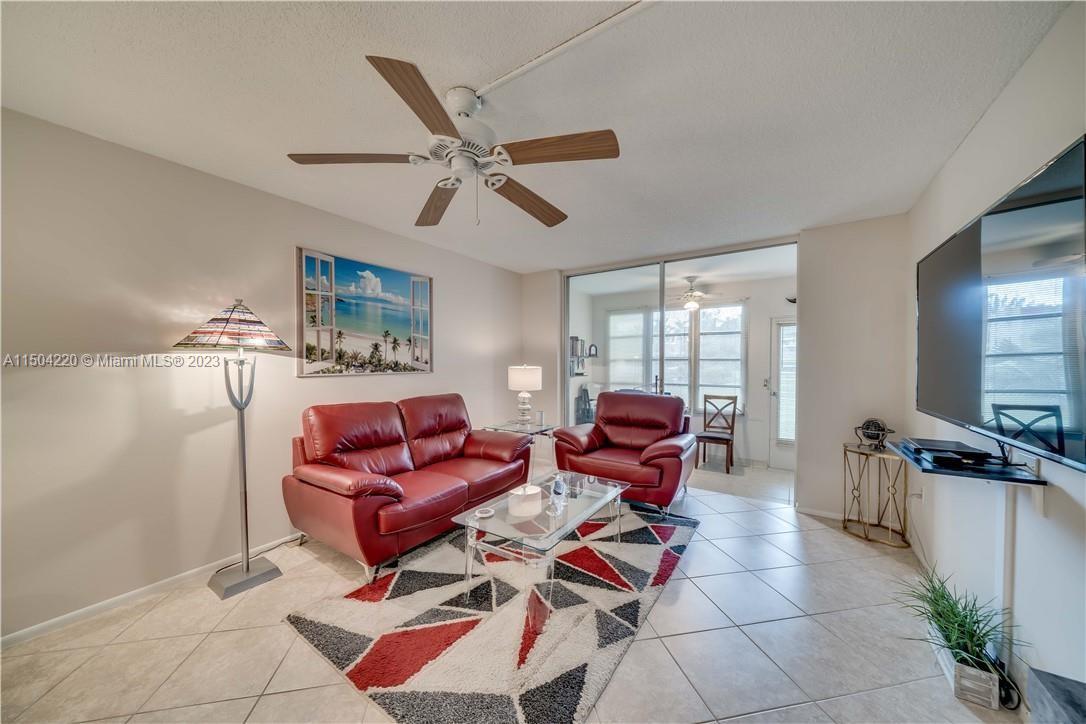 3071 Sunrise Lakes Dr, Sunrise, FL, 33322 United States, 1 Bedroom Bedrooms, ,1 BathroomBathrooms,Residential,For Sale,Sunrise Lakes Dr,A11504220