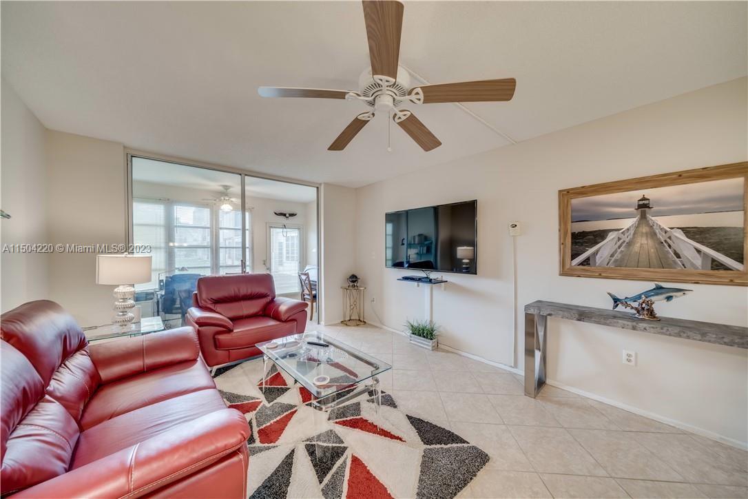 3071 Sunrise Lakes Dr, Sunrise, FL, 33322 United States, 1 Bedroom Bedrooms, ,1 BathroomBathrooms,Residential,For Sale,Sunrise Lakes Dr,A11504220