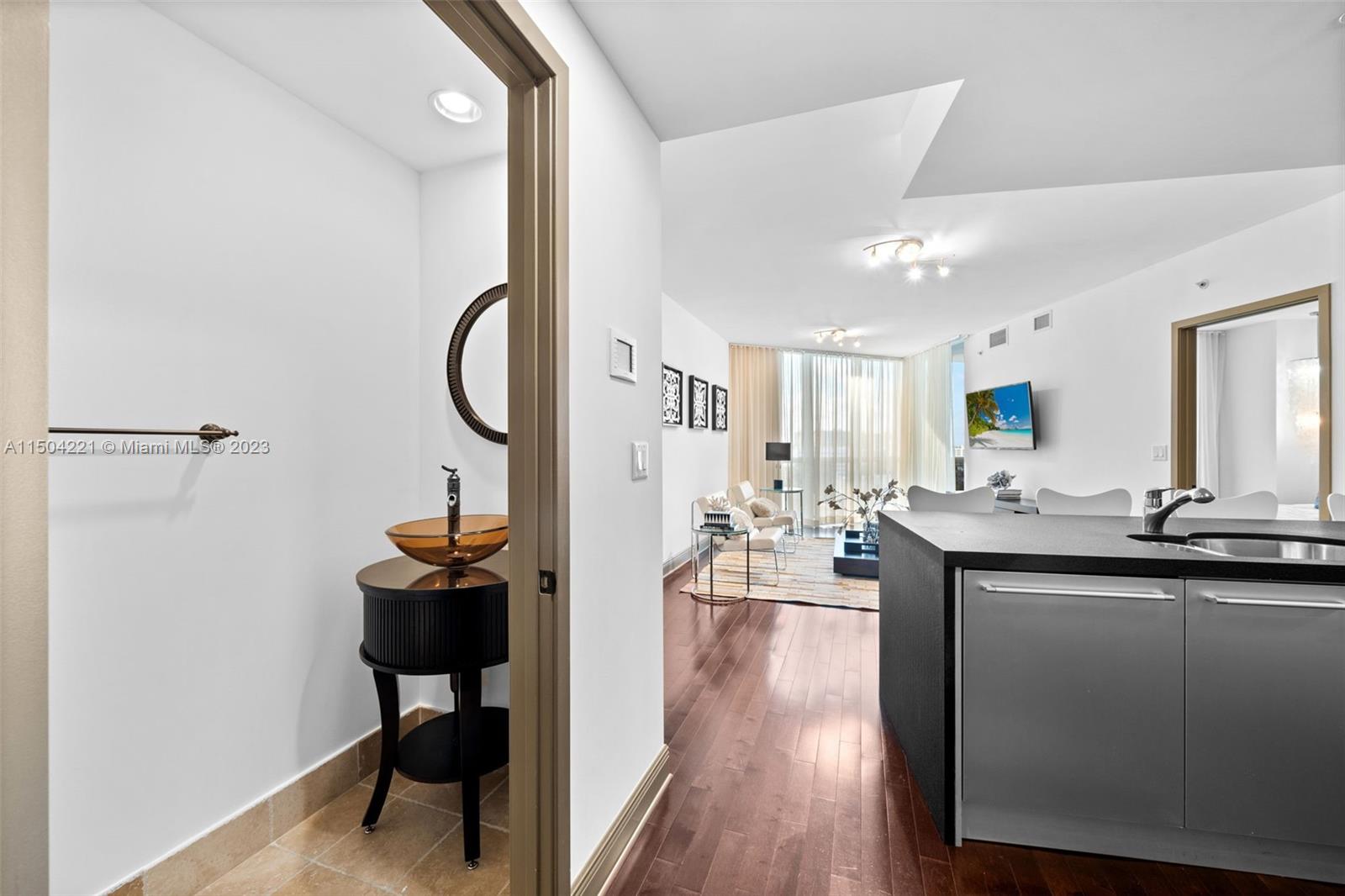 18201 Collins Ave 1208, Sunny Isles Beach, Florida 33160, 1 Bedroom Bedrooms, ,1 BathroomBathrooms,Residential,For Sale,18201 Collins Ave 1208,A11504221