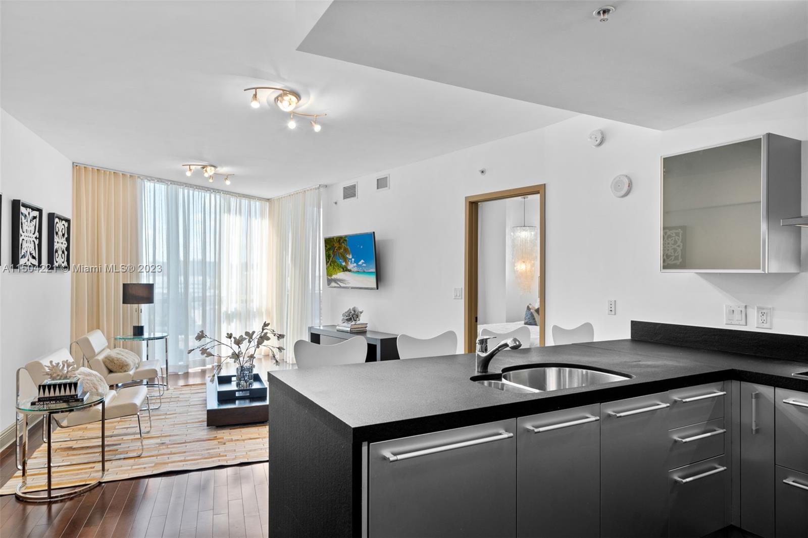 18201 Collins Ave 1208, Sunny Isles Beach, Florida 33160, 1 Bedroom Bedrooms, ,1 BathroomBathrooms,Residential,For Sale,18201 Collins Ave 1208,A11504221