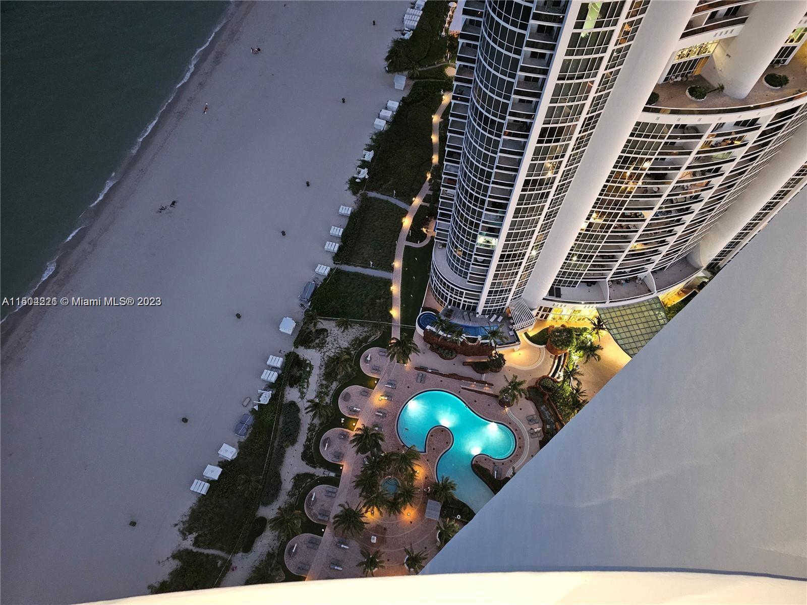 18201 Collins Ave 1208, Sunny Isles Beach, Florida 33160, 1 Bedroom Bedrooms, ,1 BathroomBathrooms,Residential,For Sale,18201 Collins Ave 1208,A11504221
