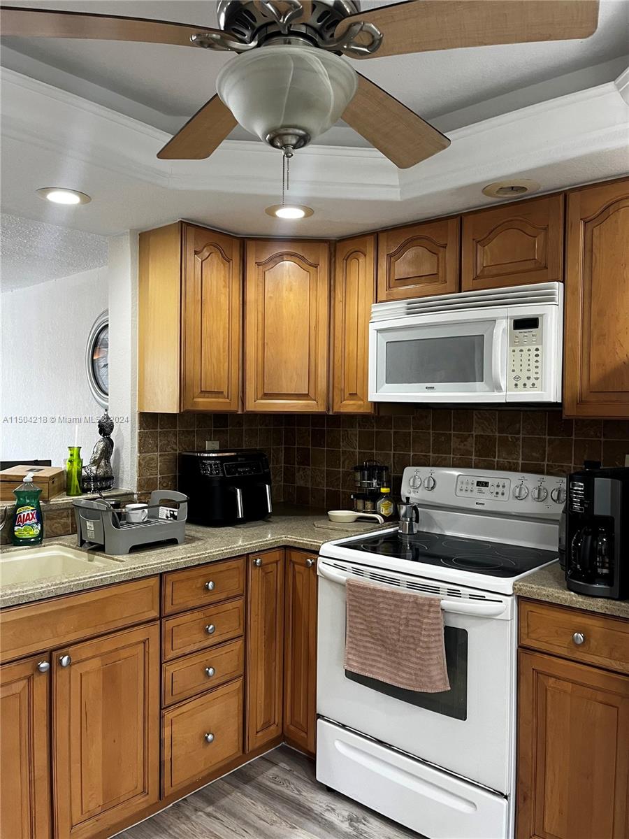 1893 S Ocean Dr 110, Hallandale Beach, Florida 33009, 1 Bedroom Bedrooms, ,1 BathroomBathrooms,Residential,For Sale,1893 S Ocean Dr 110,A11504218