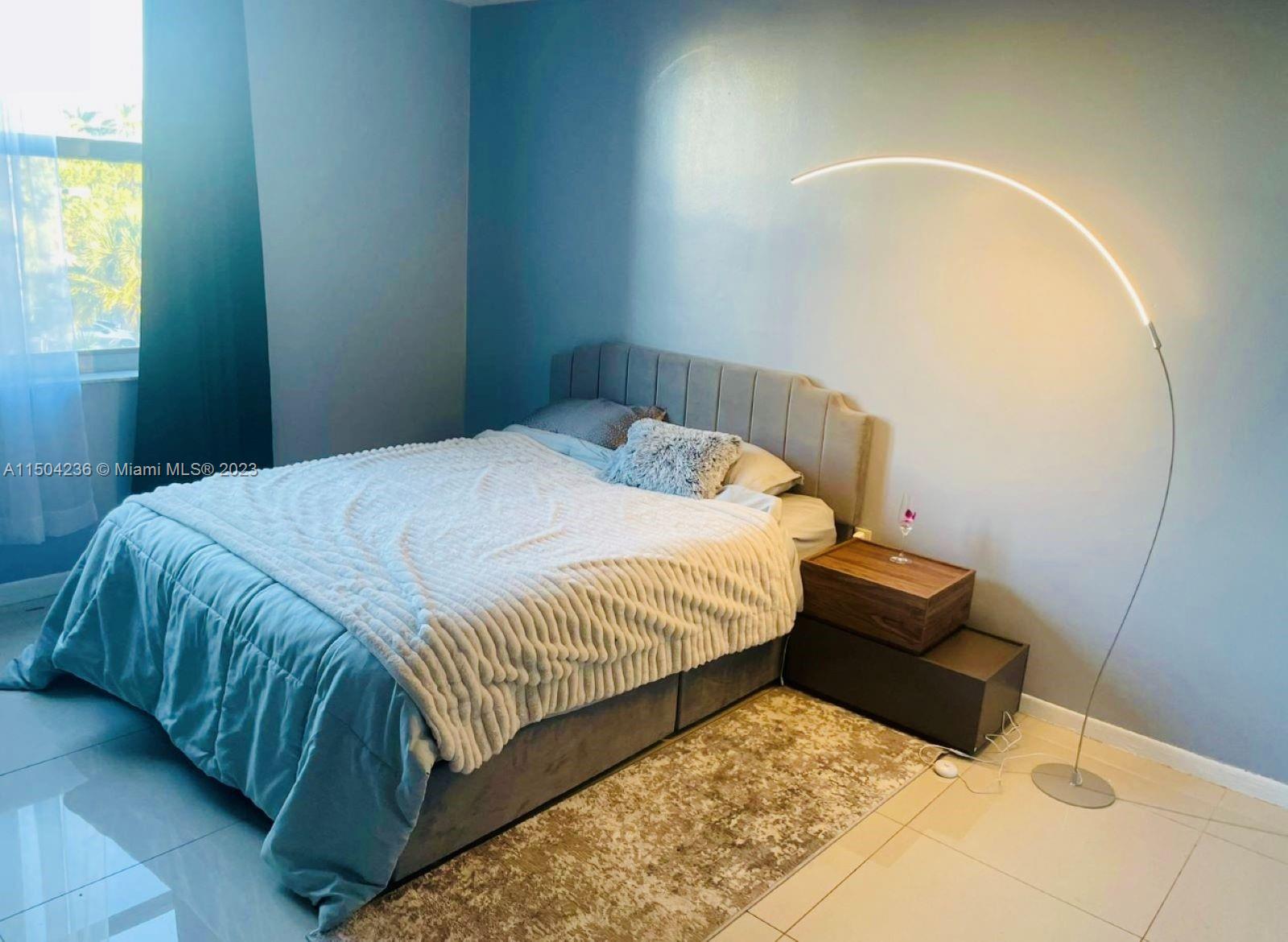 17890 W Dixie Hwy 305, North Miami Beach, Florida 33160, 1 Bedroom Bedrooms, ,1 BathroomBathrooms,Residentiallease,For Rent,17890 W Dixie Hwy 305,A11504236