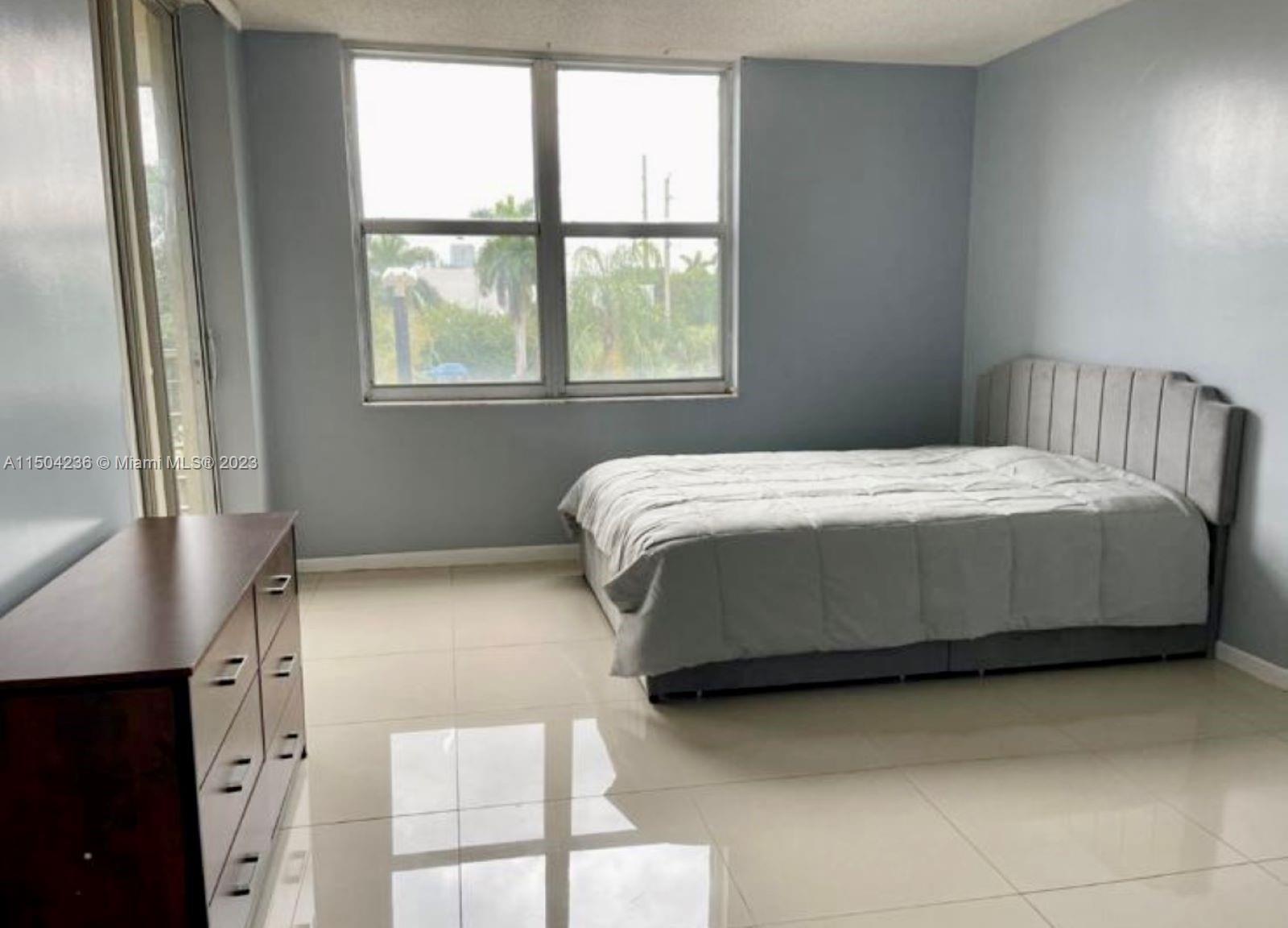 17890 W Dixie Hwy 305, North Miami Beach, Florida 33160, 1 Bedroom Bedrooms, ,1 BathroomBathrooms,Residentiallease,For Rent,17890 W Dixie Hwy 305,A11504236
