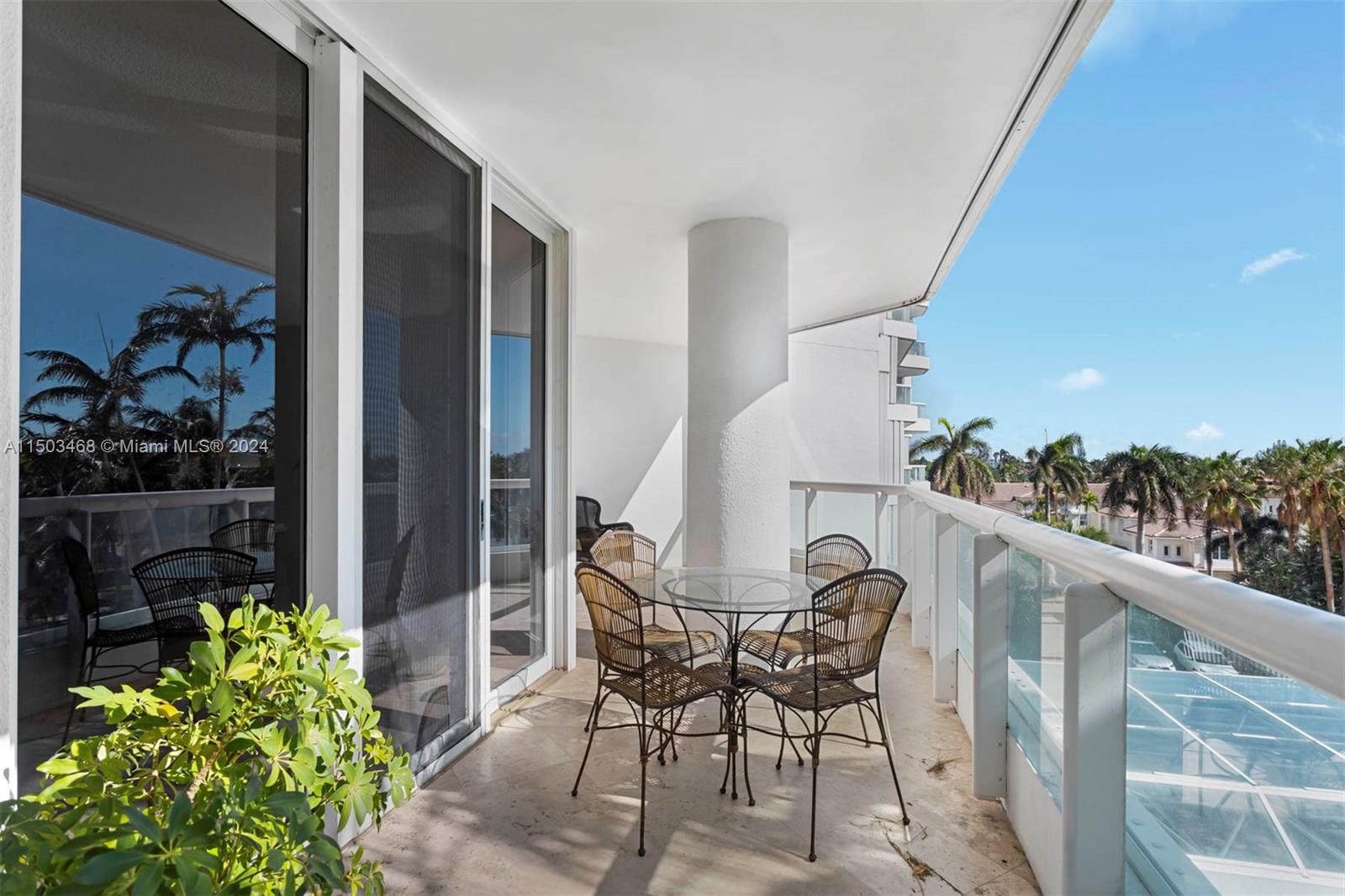 21050 Point Pl 502, Miami, Florida 33180, 3 Bedrooms Bedrooms, ,2 BathroomsBathrooms,Residential,For Sale,21050 Point Pl 502,A11503468