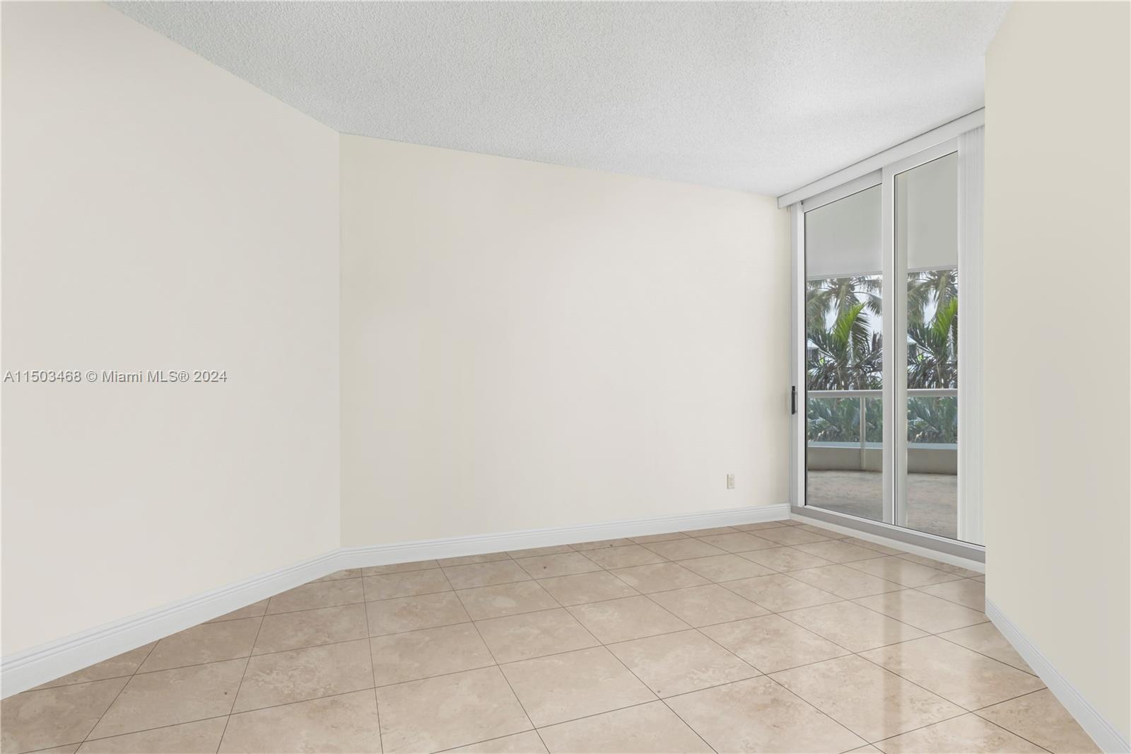 21050 Point Pl 502, Miami, Florida 33180, 3 Bedrooms Bedrooms, ,2 BathroomsBathrooms,Residential,For Sale,21050 Point Pl 502,A11503468