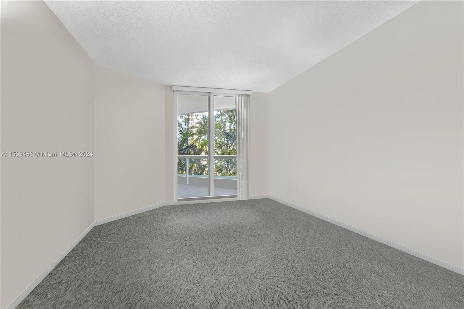 21050 Point Pl 502, Miami, Florida 33180, 3 Bedrooms Bedrooms, ,2 BathroomsBathrooms,Residential,For Sale,21050 Point Pl 502,A11503468