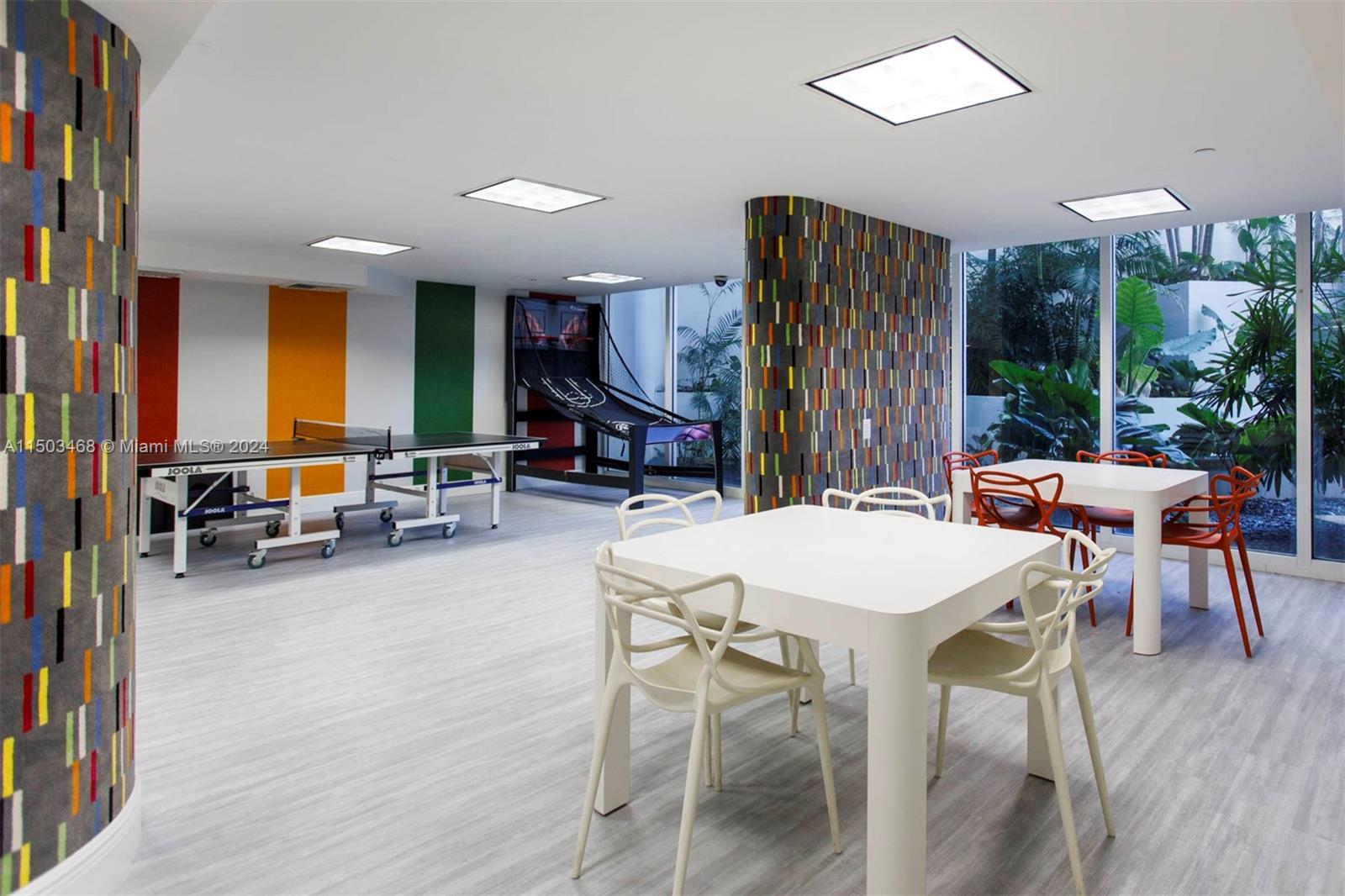 21050 Point Pl 502, Miami, Florida 33180, 3 Bedrooms Bedrooms, ,2 BathroomsBathrooms,Residential,For Sale,21050 Point Pl 502,A11503468