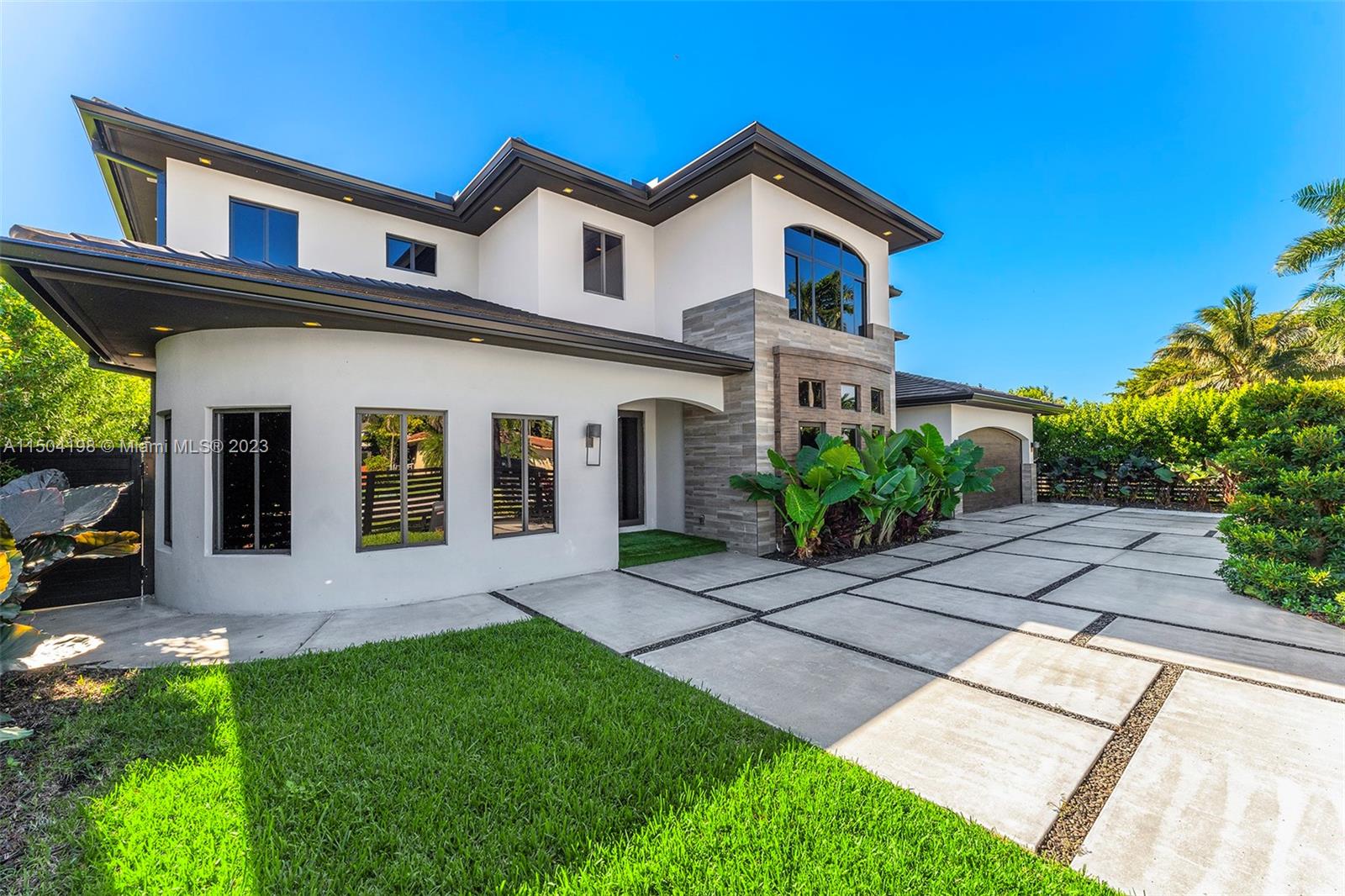 1330 207th St, Miami Gardens, FL, 33169 United States, 5 Bedrooms Bedrooms, ,5 BathroomsBathrooms,Residential,For Sale,207th St,A11504198