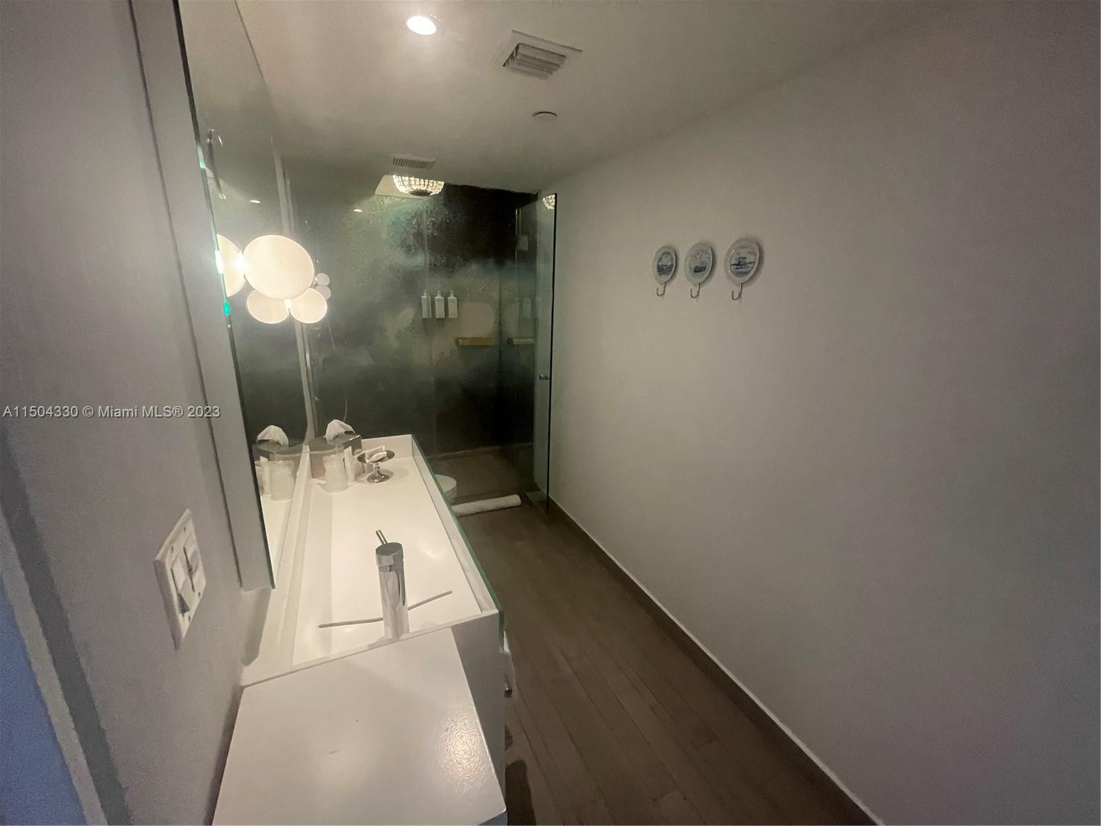 1100 West Ave 807, Miami Beach, Florida 33139, ,1 BathroomBathrooms,Residential,For Sale,1100 West Ave 807,A11504330