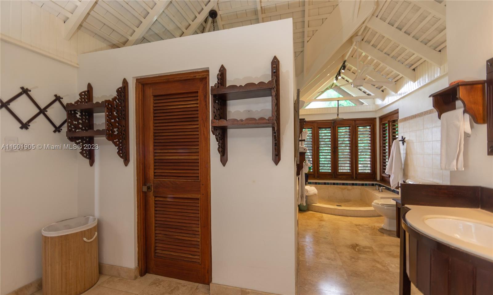 0 Country Club Dr, FL, JM, 6 Bedrooms Bedrooms, ,6 BathroomsBathrooms,Residential,For Sale,Country Club Dr,A11501905