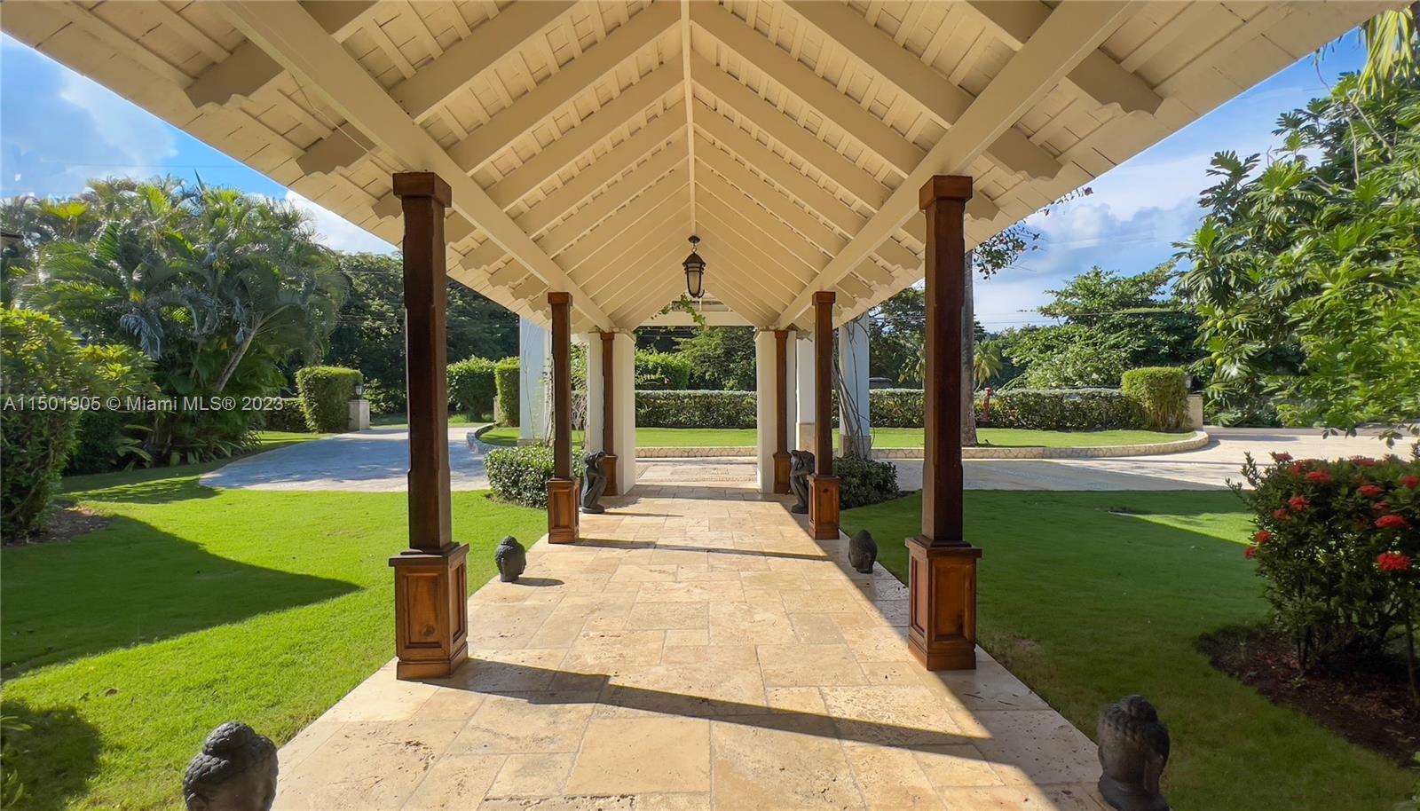 0 Country Club Dr, FL, JM, 6 Bedrooms Bedrooms, ,6 BathroomsBathrooms,Residential,For Sale,Country Club Dr,A11501905