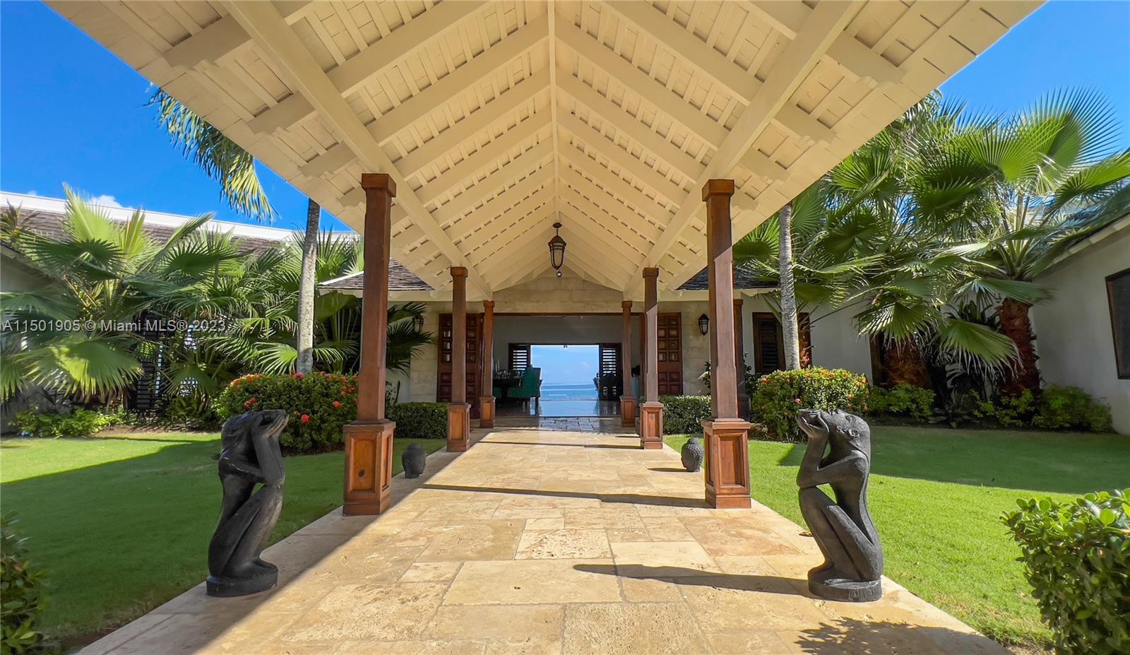 0 Country Club Dr, FL, JM, 6 Bedrooms Bedrooms, ,6 BathroomsBathrooms,Residential,For Sale,Country Club Dr,A11501905