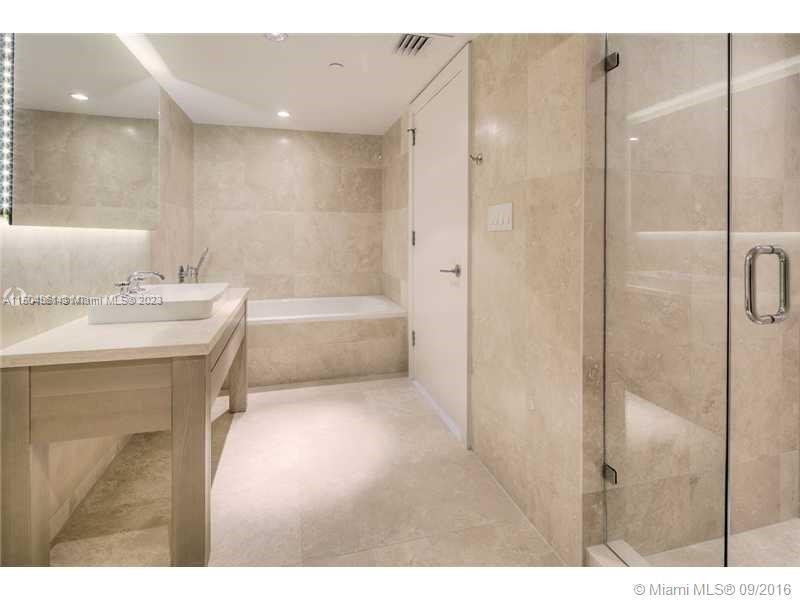 102 24th St 1112, Miami Beach, Florida 33139, 1 Bedroom Bedrooms, ,1 BathroomBathrooms,Residential,For Sale,102 24th St 1112,A11504361