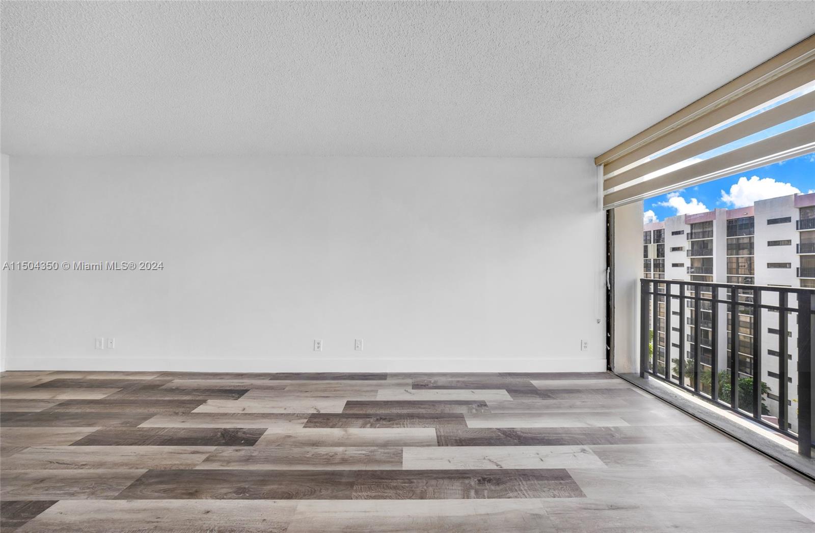 17021 N Bay Rd 823, Sunny Isles Beach, Florida 33160, 1 Bedroom Bedrooms, ,1 BathroomBathrooms,Residentiallease,For Rent,17021 N Bay Rd 823,A11504350