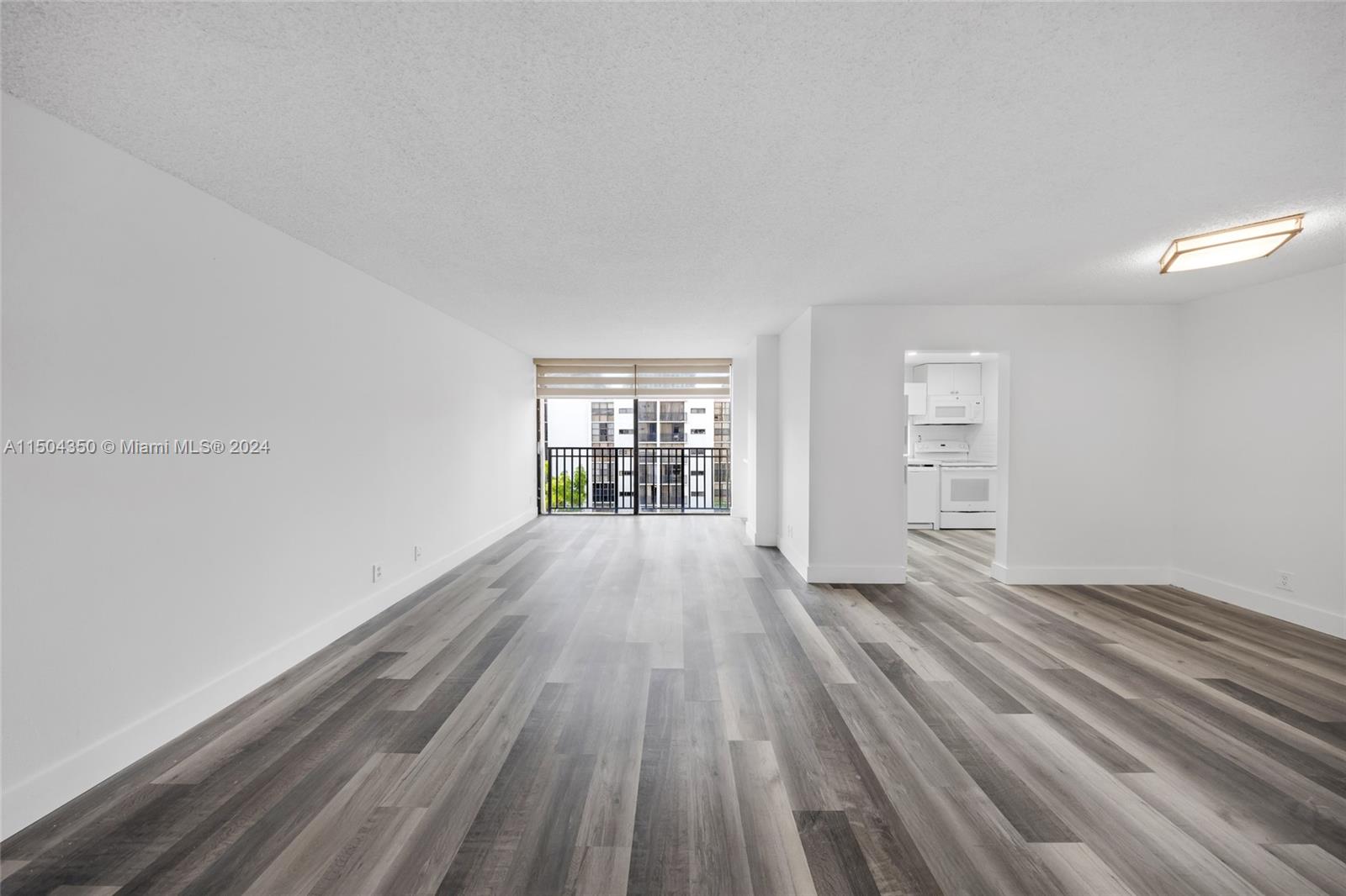 17021 N Bay Rd 823, Sunny Isles Beach, Florida 33160, 1 Bedroom Bedrooms, ,1 BathroomBathrooms,Residentiallease,For Rent,17021 N Bay Rd 823,A11504350