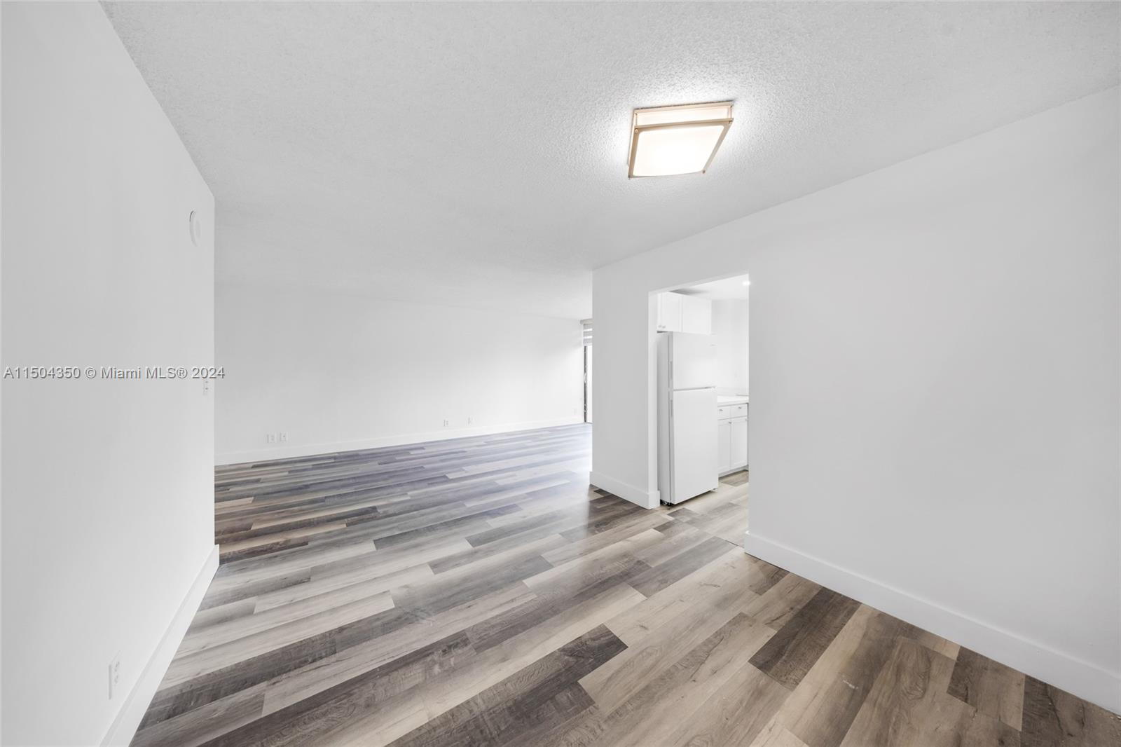 17021 N Bay Rd 823, Sunny Isles Beach, Florida 33160, 1 Bedroom Bedrooms, ,1 BathroomBathrooms,Residentiallease,For Rent,17021 N Bay Rd 823,A11504350