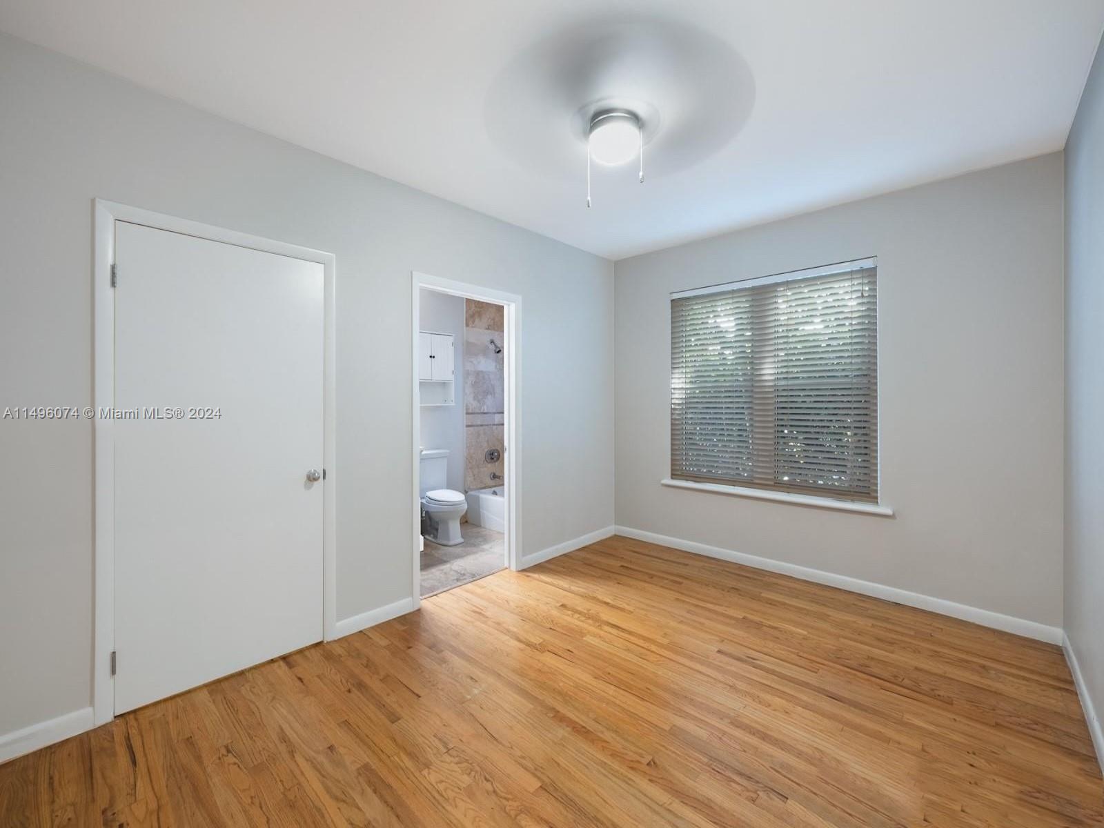 1018 Meridian Ave 4, Miami Beach, Florida 33139, 2 Bedrooms Bedrooms, ,2 BathroomsBathrooms,Residential,For Sale,1018 Meridian Ave 4,A11496074