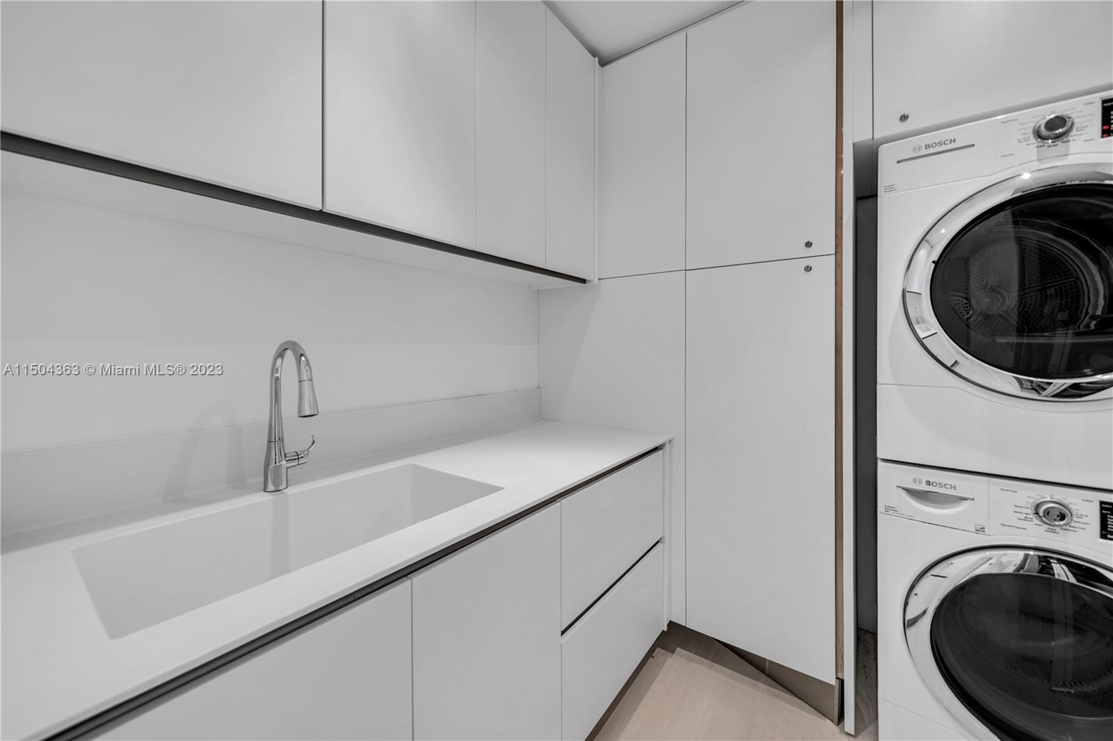 9705 Collins Ave, Bal Harbour, FL, 33154 United States, 3 Bedrooms Bedrooms, ,3 BathroomsBathrooms,Residential,For Sale,Collins Ave,A11504363