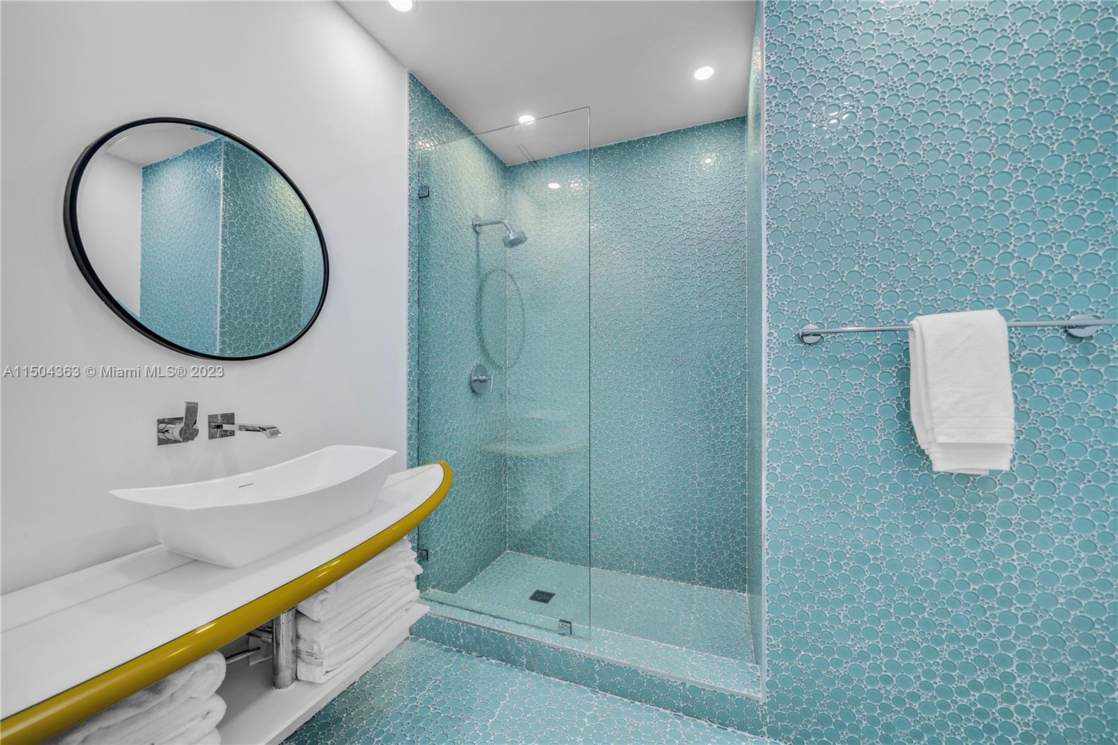 9705 Collins Ave, Bal Harbour, FL, 33154 United States, 3 Bedrooms Bedrooms, ,3 BathroomsBathrooms,Residential,For Sale,Collins Ave,A11504363