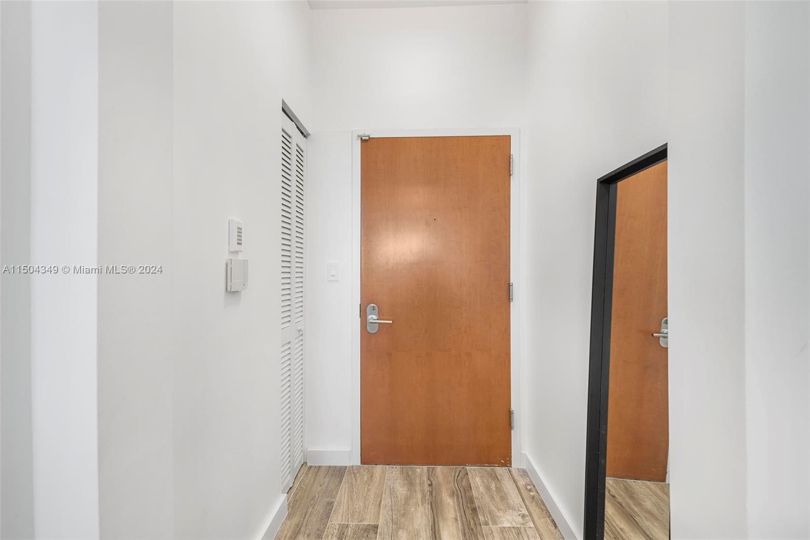 31 SE 5th St 3918, Miami, Florida 33131, 3 Bedrooms Bedrooms, ,2 BathroomsBathrooms,Residential,For Sale,31 SE 5th St 3918,A11504349