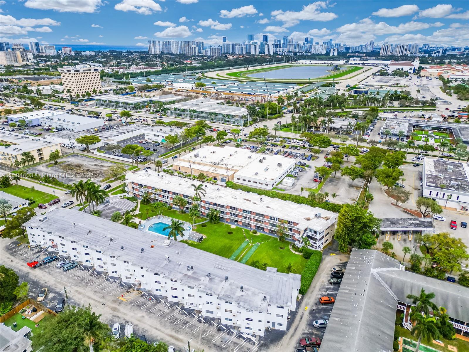 141 NE 10th Ave 26C, Hallandale Beach, Florida 33009, 1 Bedroom Bedrooms, ,1 BathroomBathrooms,Residential,For Sale,141 NE 10th Ave 26C,A11504403
