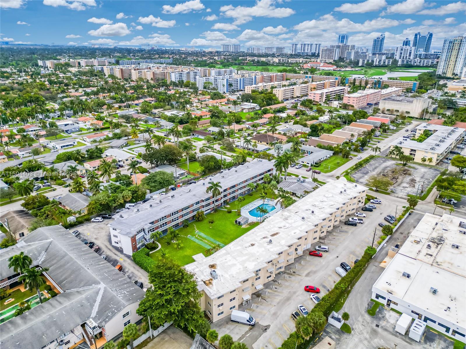 141 NE 10th Ave 26C, Hallandale Beach, Florida 33009, 1 Bedroom Bedrooms, ,1 BathroomBathrooms,Residential,For Sale,141 NE 10th Ave 26C,A11504403