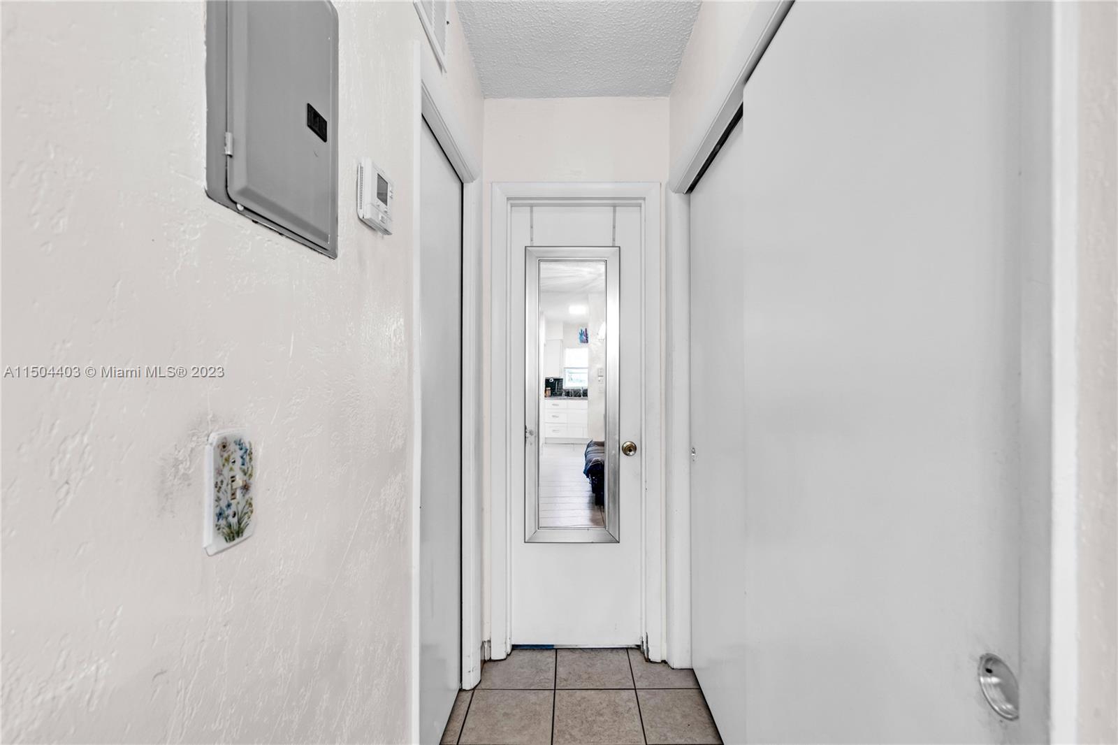 141 NE 10th Ave 26C, Hallandale Beach, Florida 33009, 1 Bedroom Bedrooms, ,1 BathroomBathrooms,Residential,For Sale,141 NE 10th Ave 26C,A11504403