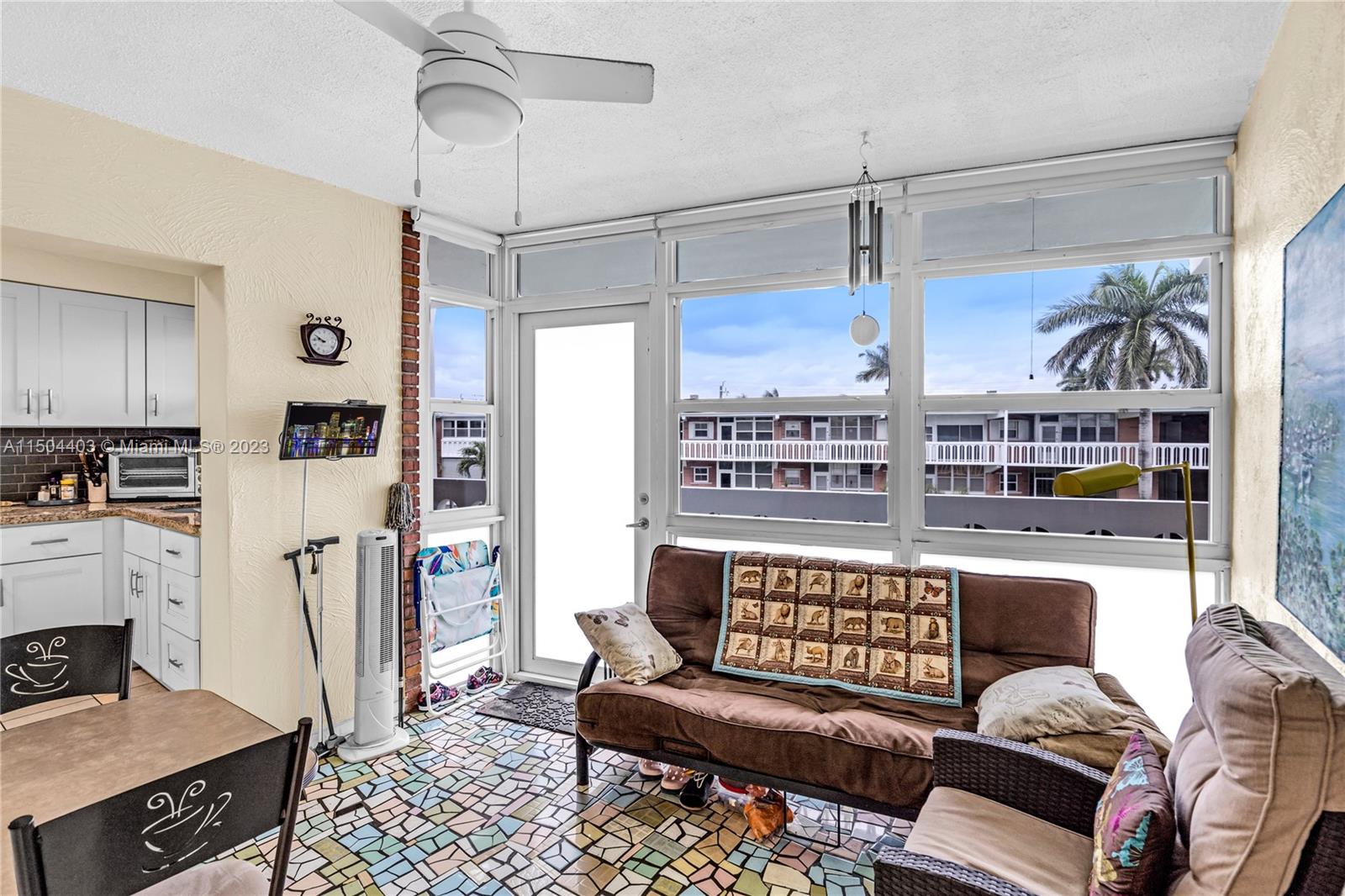 141 NE 10th Ave 26C, Hallandale Beach, Florida 33009, 1 Bedroom Bedrooms, ,1 BathroomBathrooms,Residential,For Sale,141 NE 10th Ave 26C,A11504403