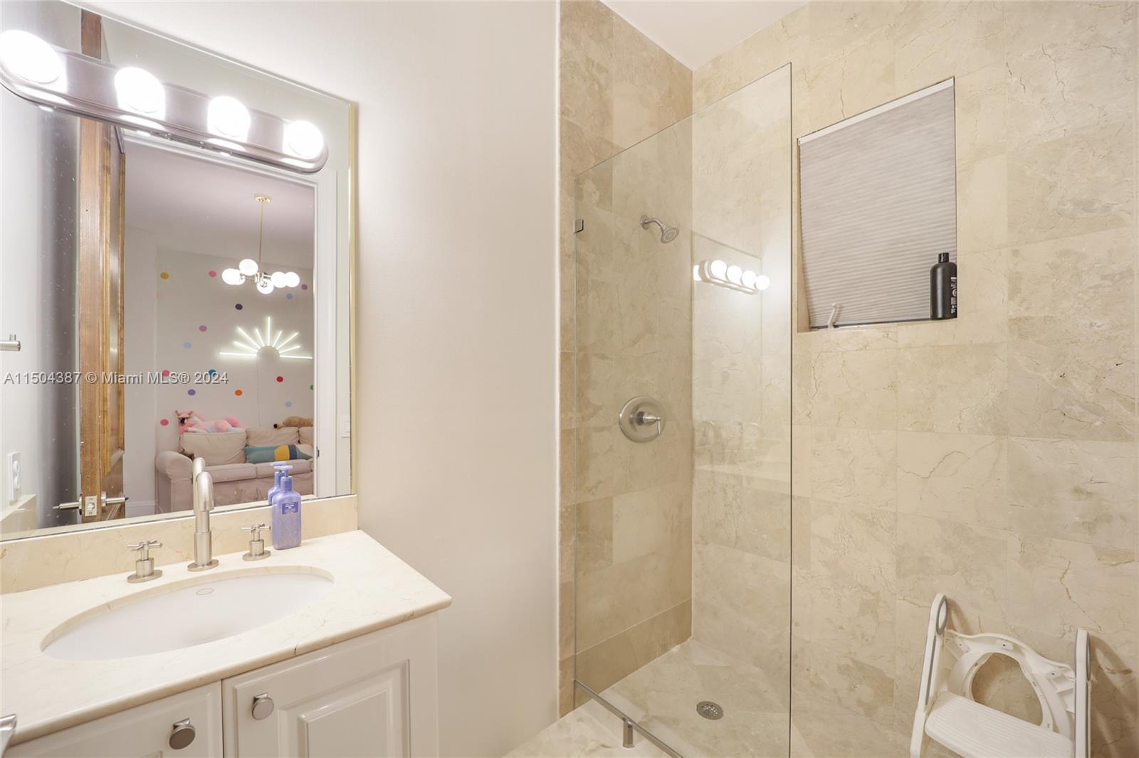 2735 Brickell Ct, Miami, FL, 33129 United States, 5 Bedrooms Bedrooms, ,5 BathroomsBathrooms,Residential,For Sale,Brickell Ct,A11504387
